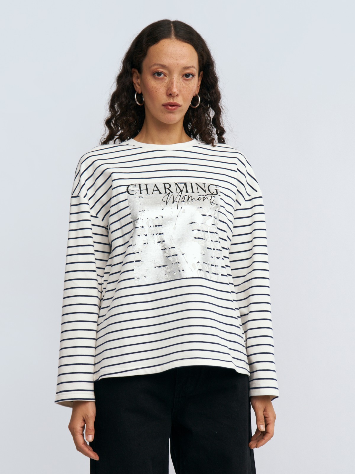 Лонгслив-тельняшка в полоску с принтом