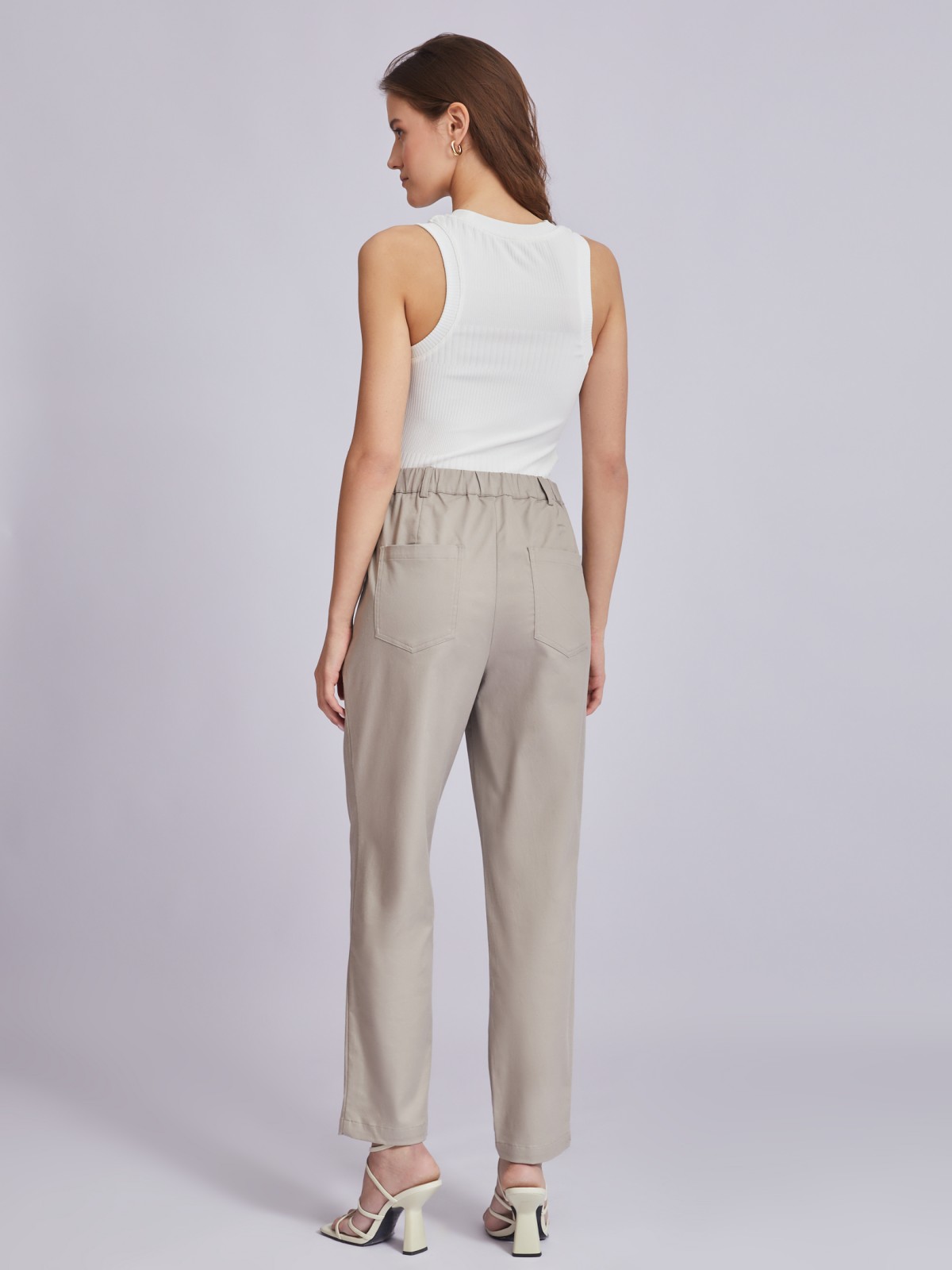 Брюки фасона Carrot на резинке