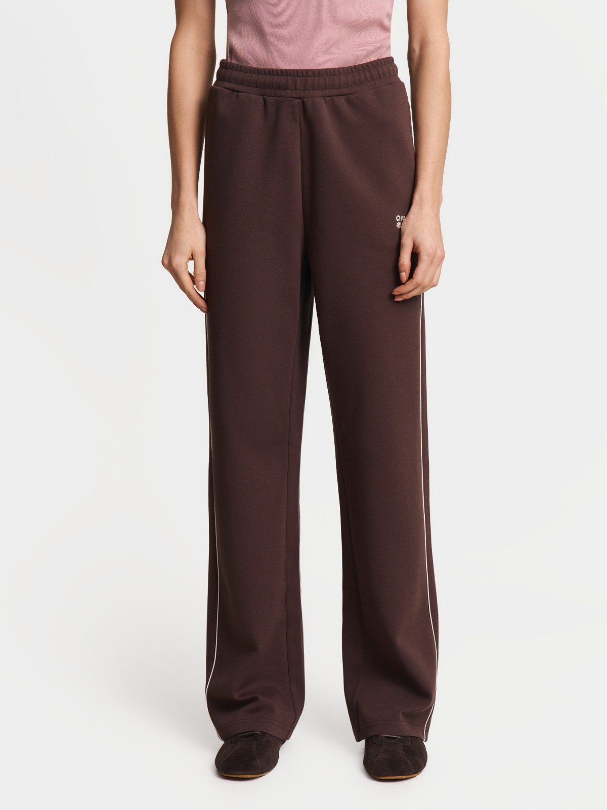 Трикотажные брюки на резинке