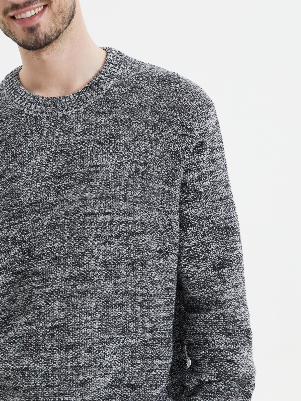 Вязаный джемпер с длинным рукавом