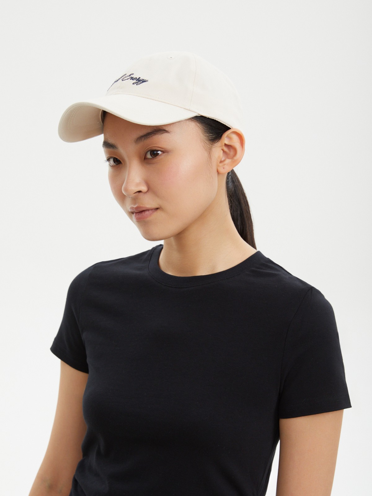 Бейсболка из хлопка с полукруглым козырьком