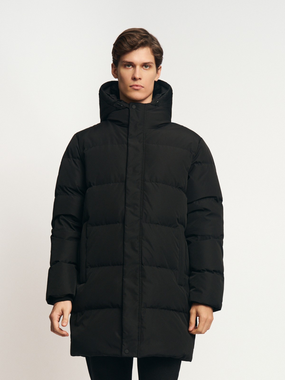 Тёплый стёганый пуховик на молнии с капюшоном