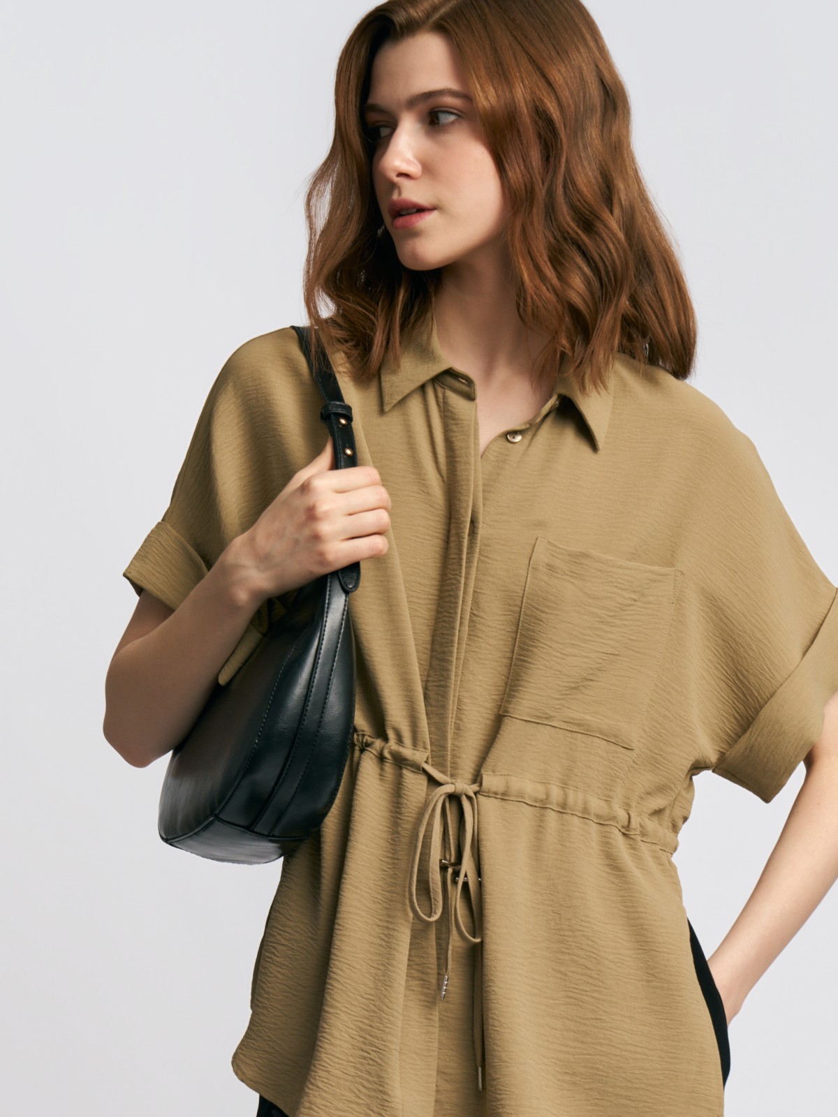 Блузка-рубашка на кулиске с коротким рукавом