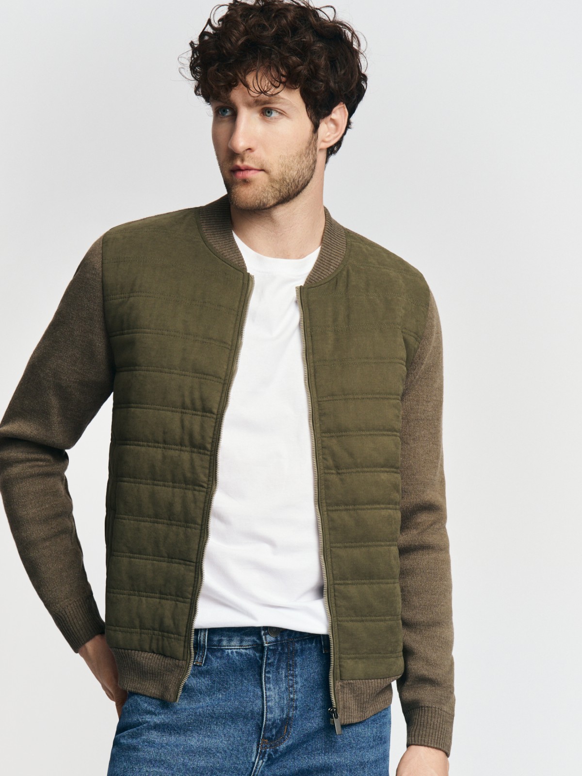 Утеплённая трикотажная толстовка-бомбер на молнии