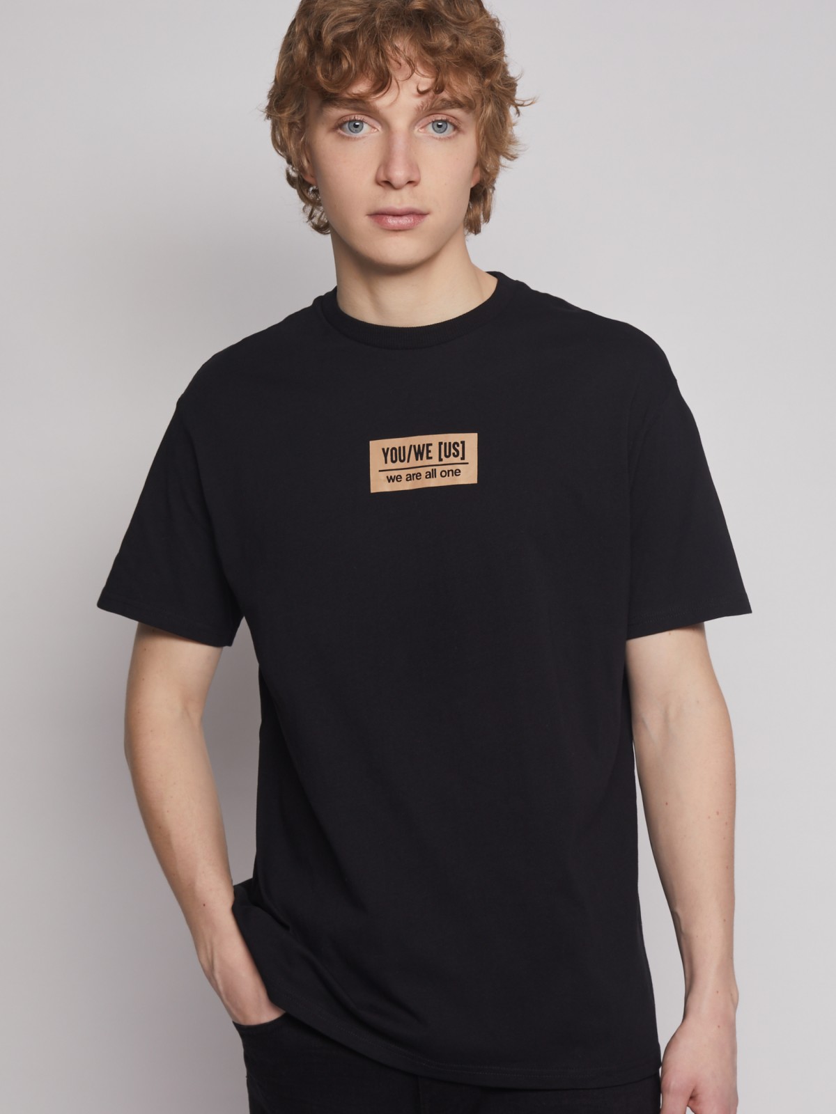 Футболка с принтом-надписью