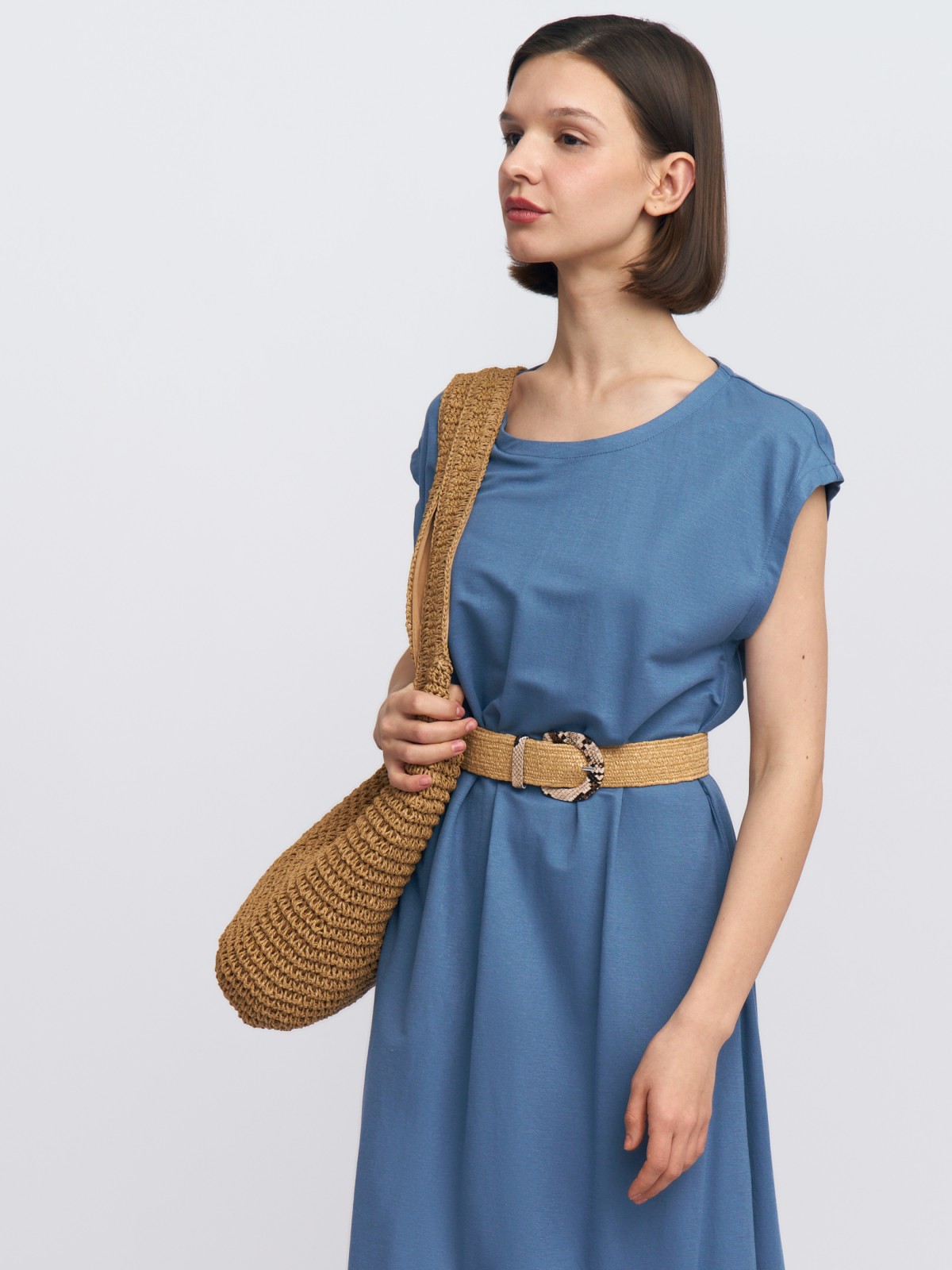 Платье миди без рукавов с ремнём