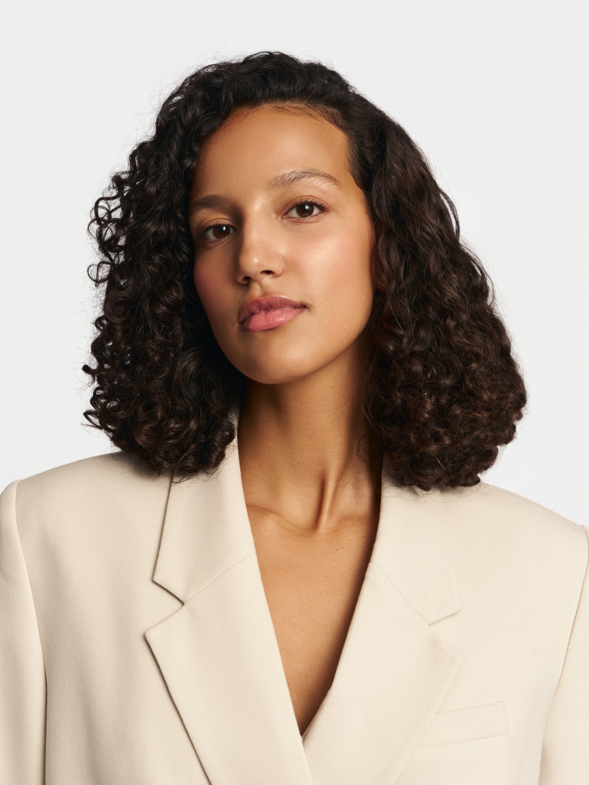 Двубортный жакет оверсайз силуэта