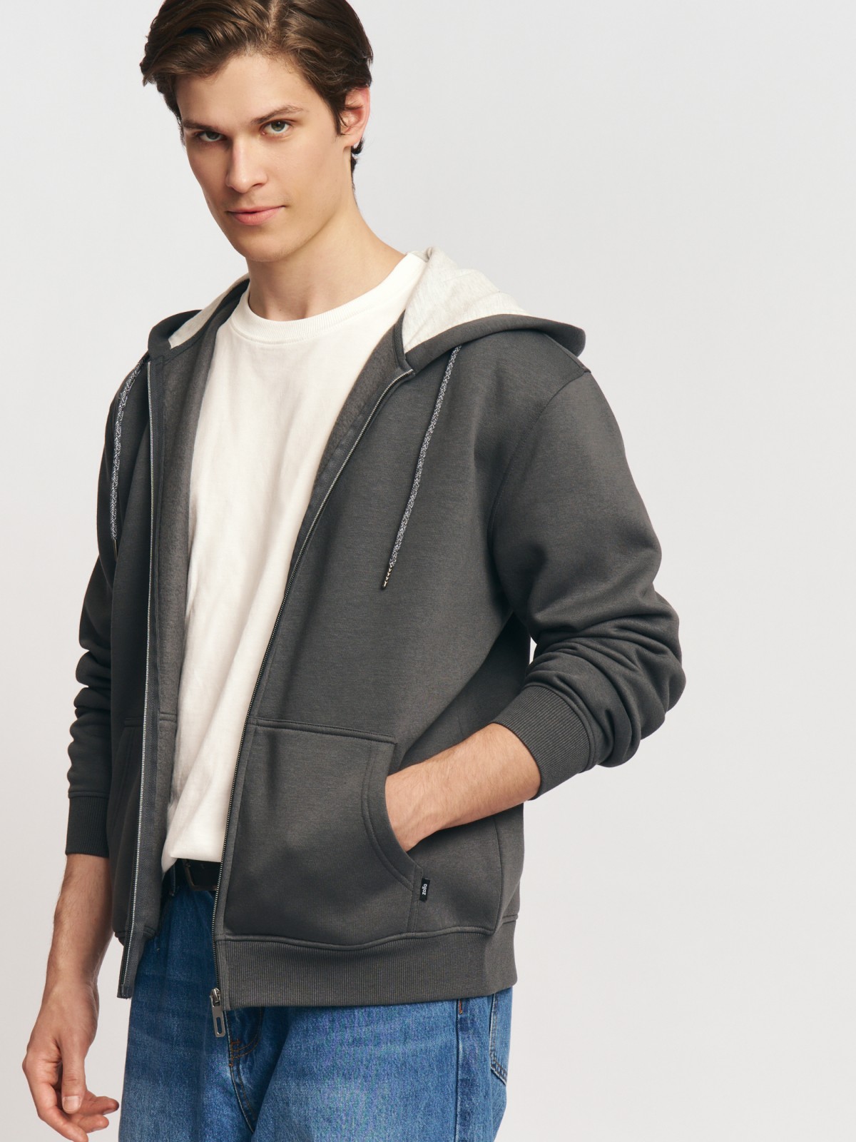 Толстовка на молнии с капюшоном однотонная