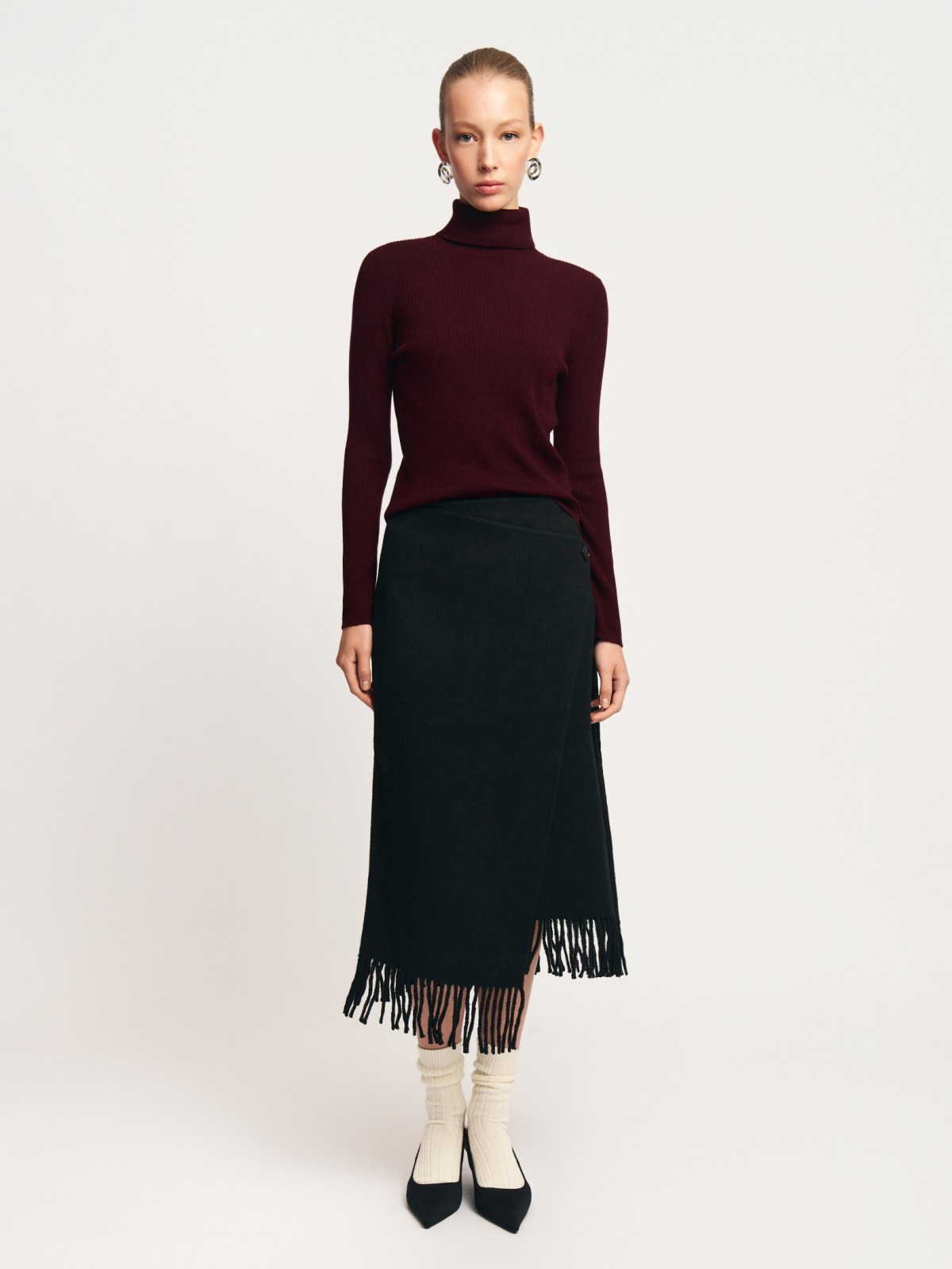 Шерстяной свитер-водолазка с горлом