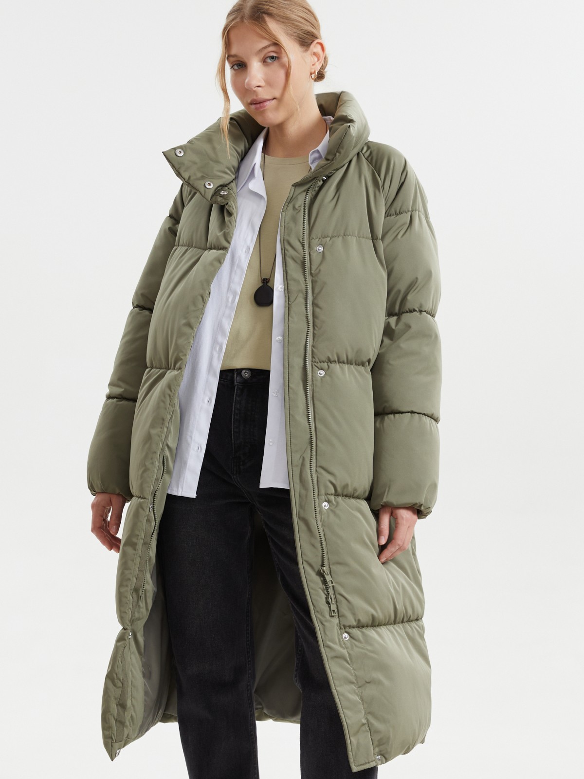 Тёплая куртка-пальто с воротником-стойкой