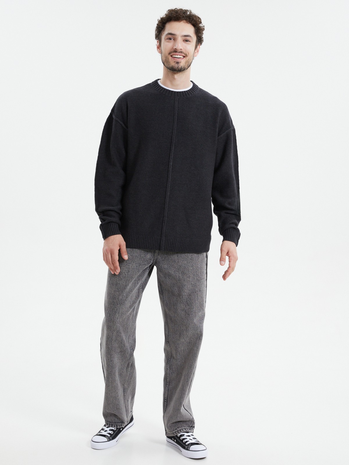 Вязаный джемпер с вывернутыми швами