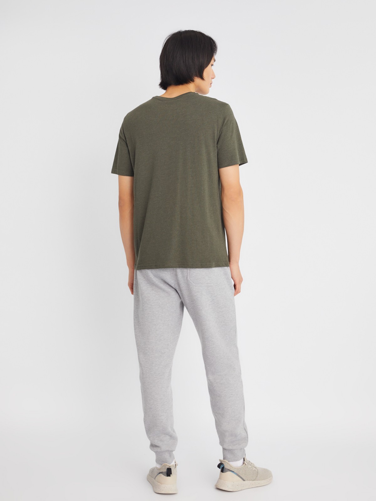 Трикотажная футболка с круглым вырезом