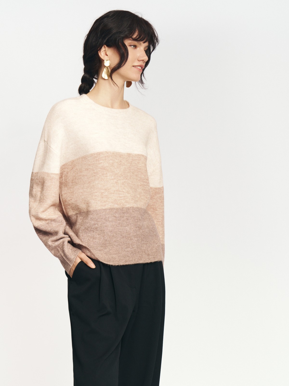 Вязаный джемпер в стиле колор-блок