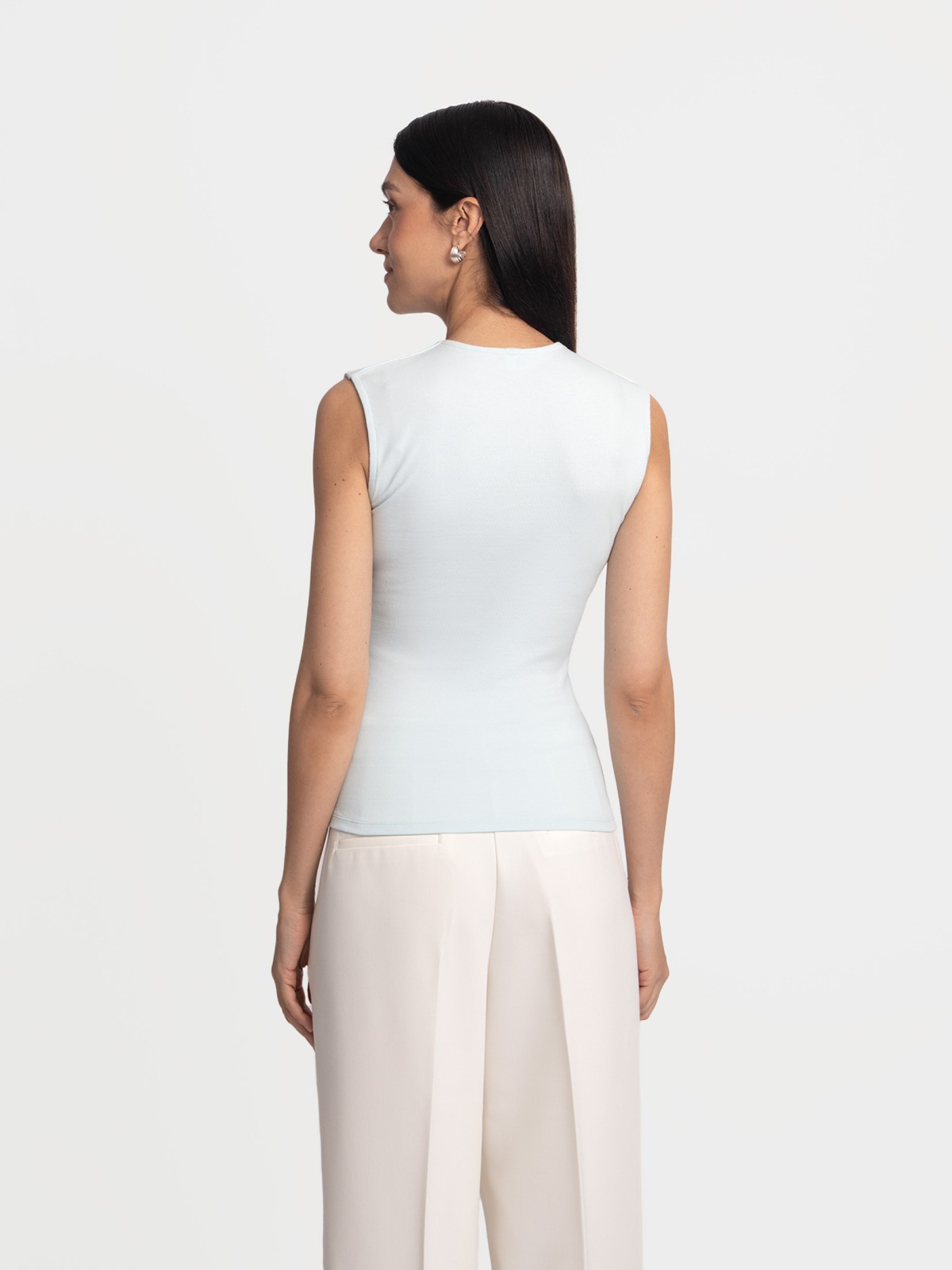 Майка-топ из хлопка без рукавов