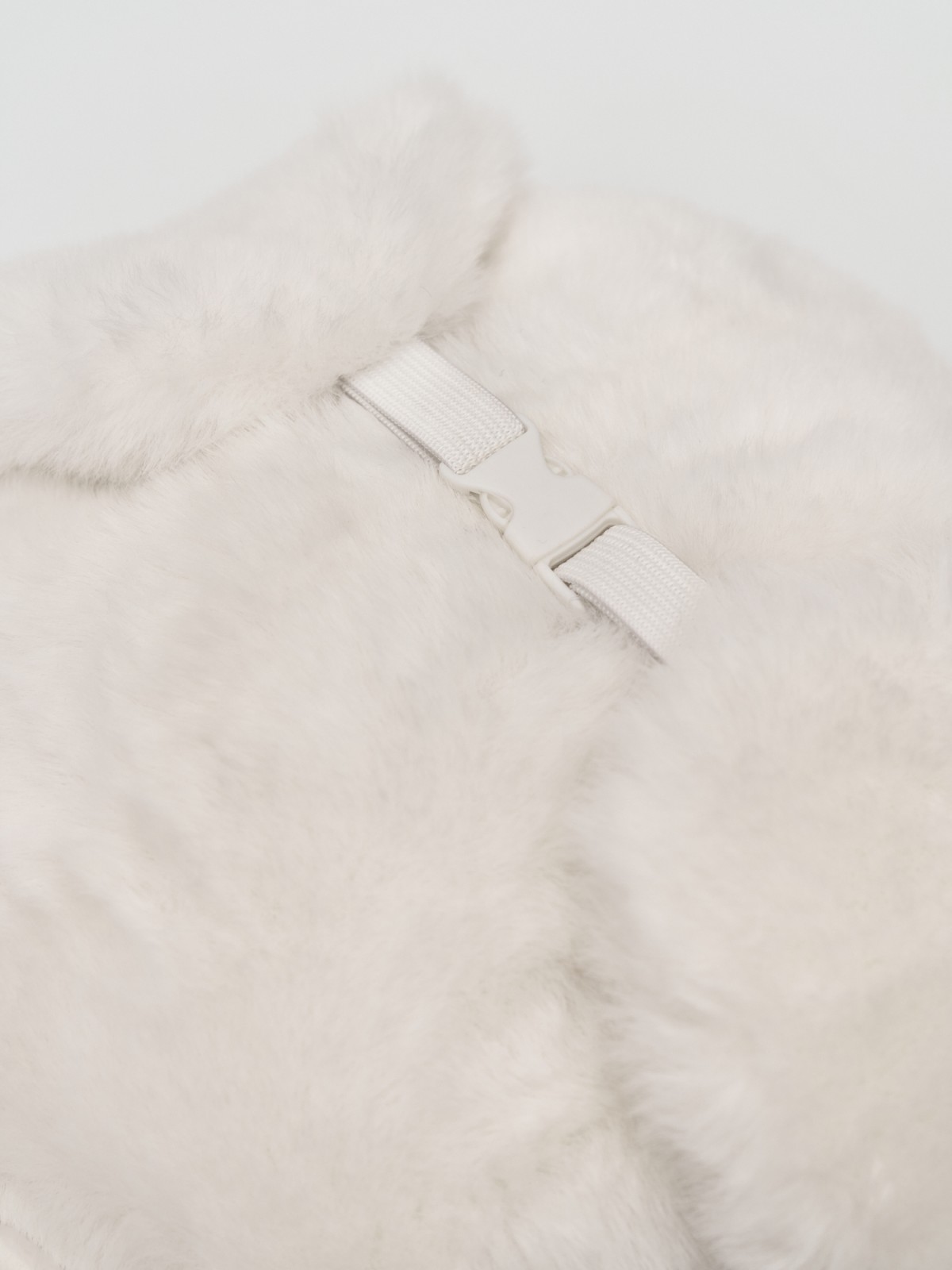 Тёплая шапка-ушанка из экомеха на синтепоне с флисом