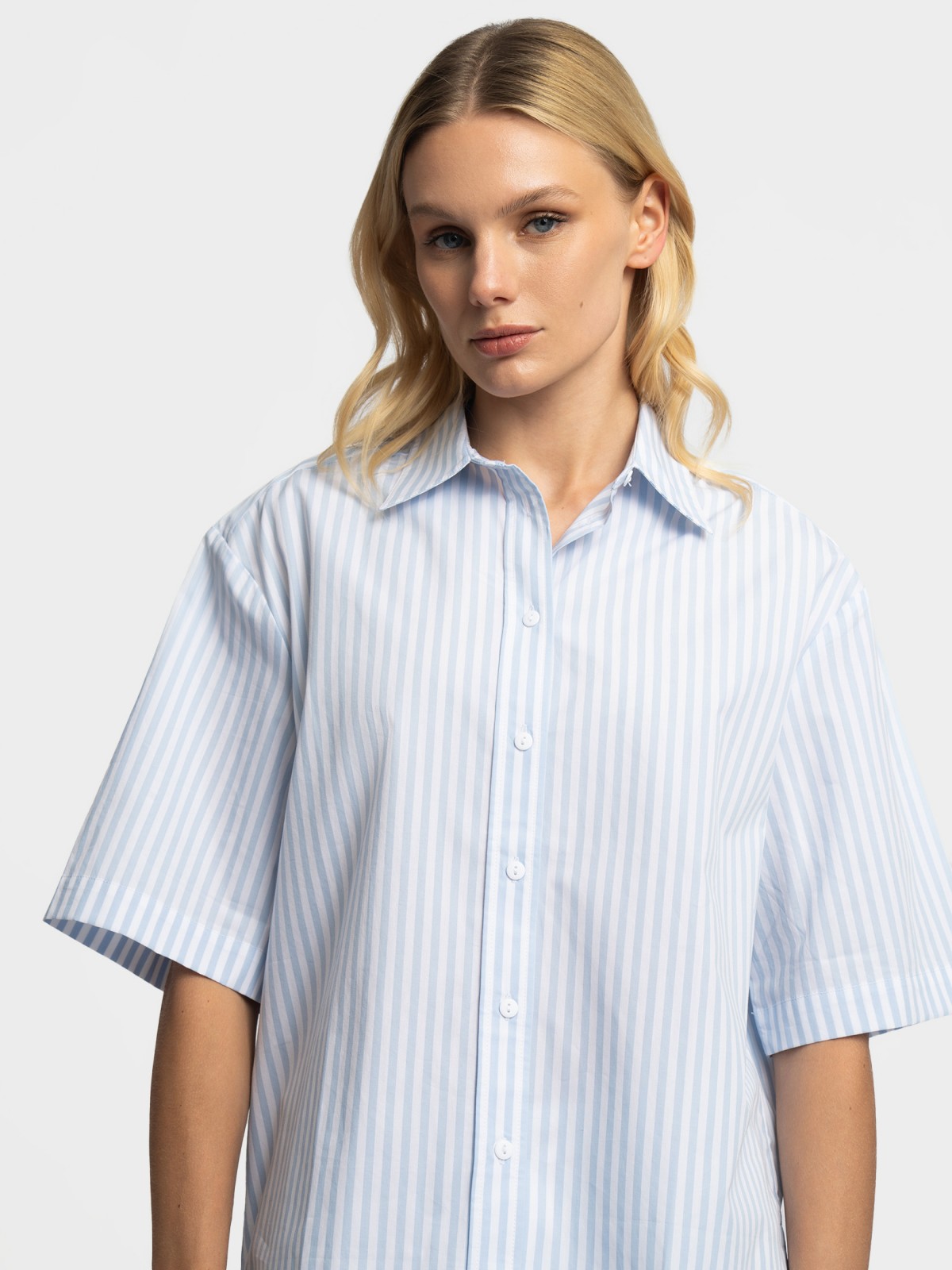 Рубашка из хлопка с коротким рукавом