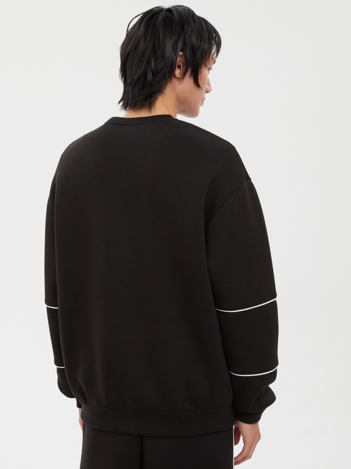 Трикотажный свитшот с принтом-надписью