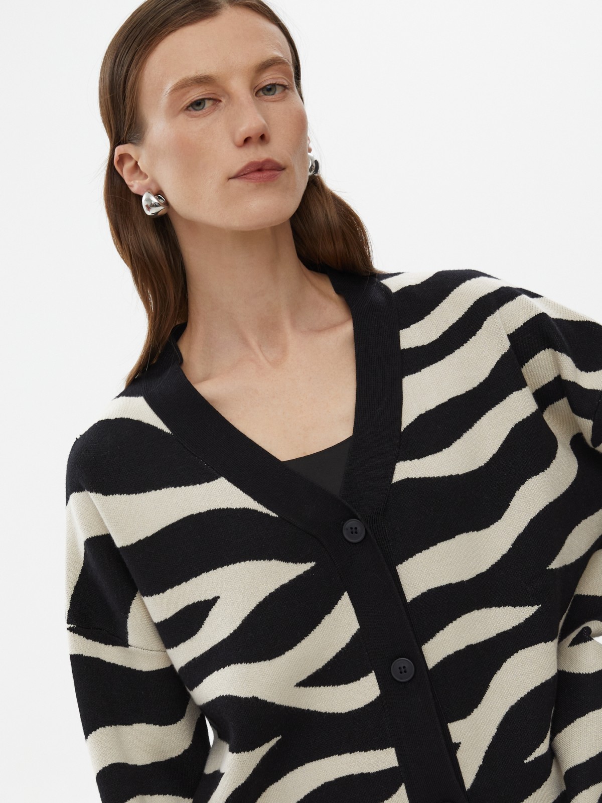 Трикотажный кардиган в полоску на пуговицах