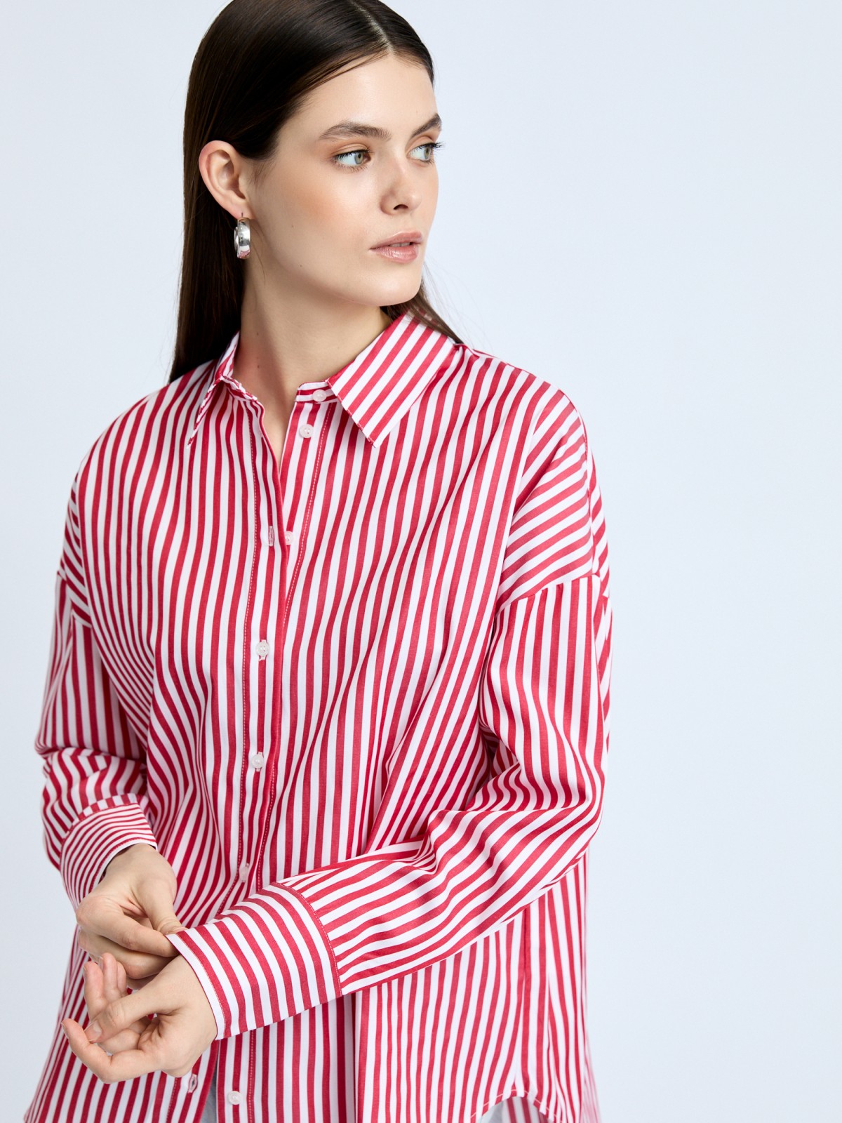 Рубашка оверсайз силуэта с узором в полоску
