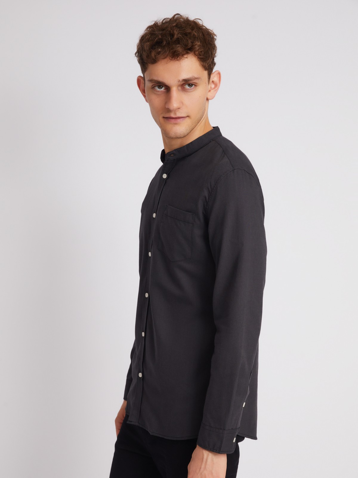 Офисная рубашка с воротником-стойкой и длинным рукавом zolla 21232214R043, цвет черный, размер S - фото 4