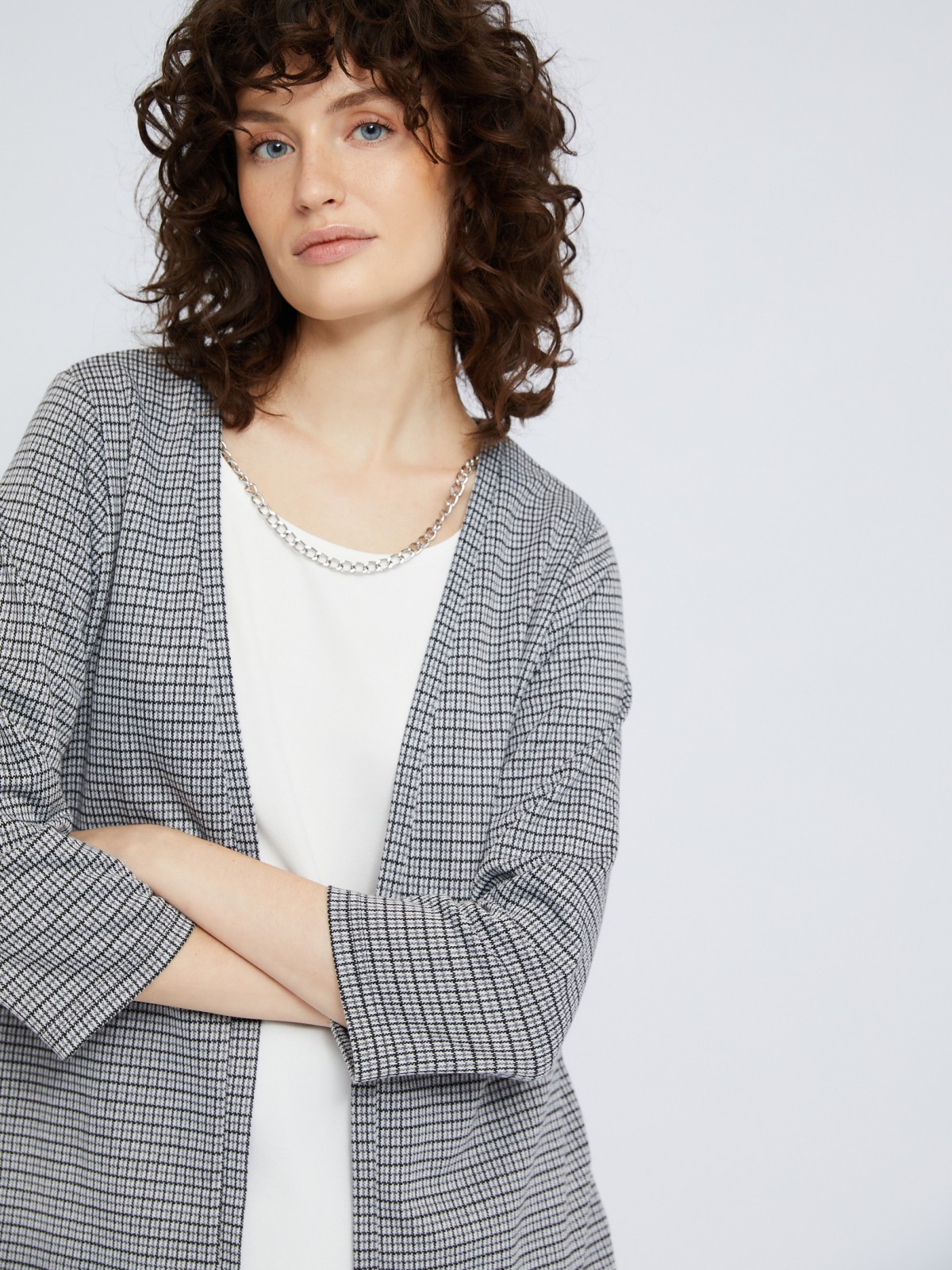 Комбинированный джемпер с имитацией кардигана и цепочкой