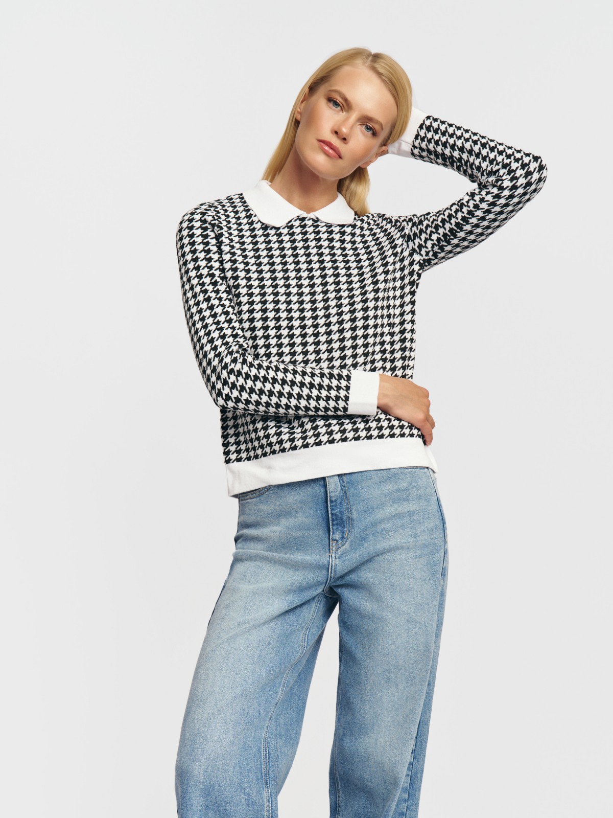 Трикотажный джемпер с отложным воротником