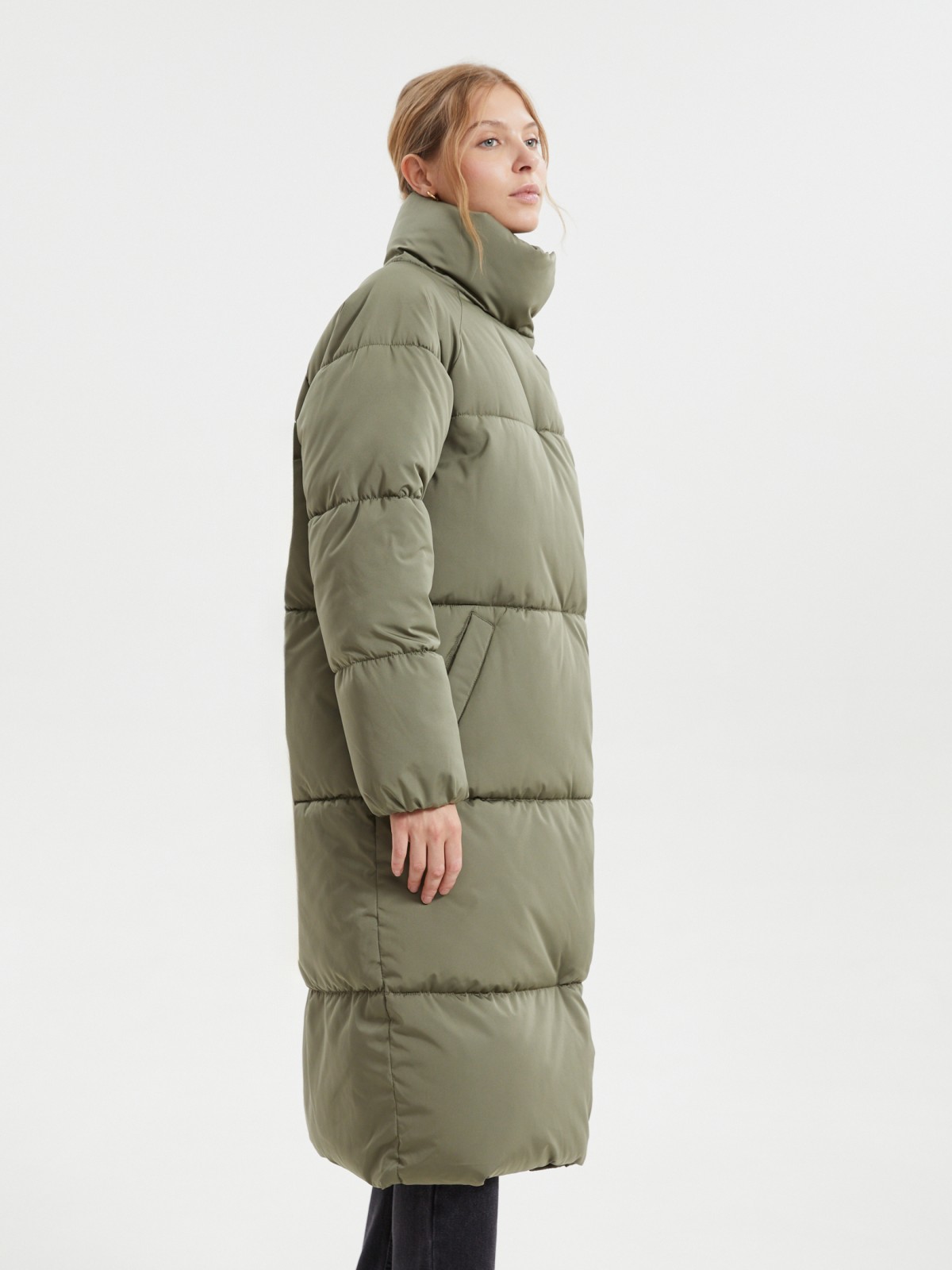 Тёплая куртка-пальто с воротником-стойкой