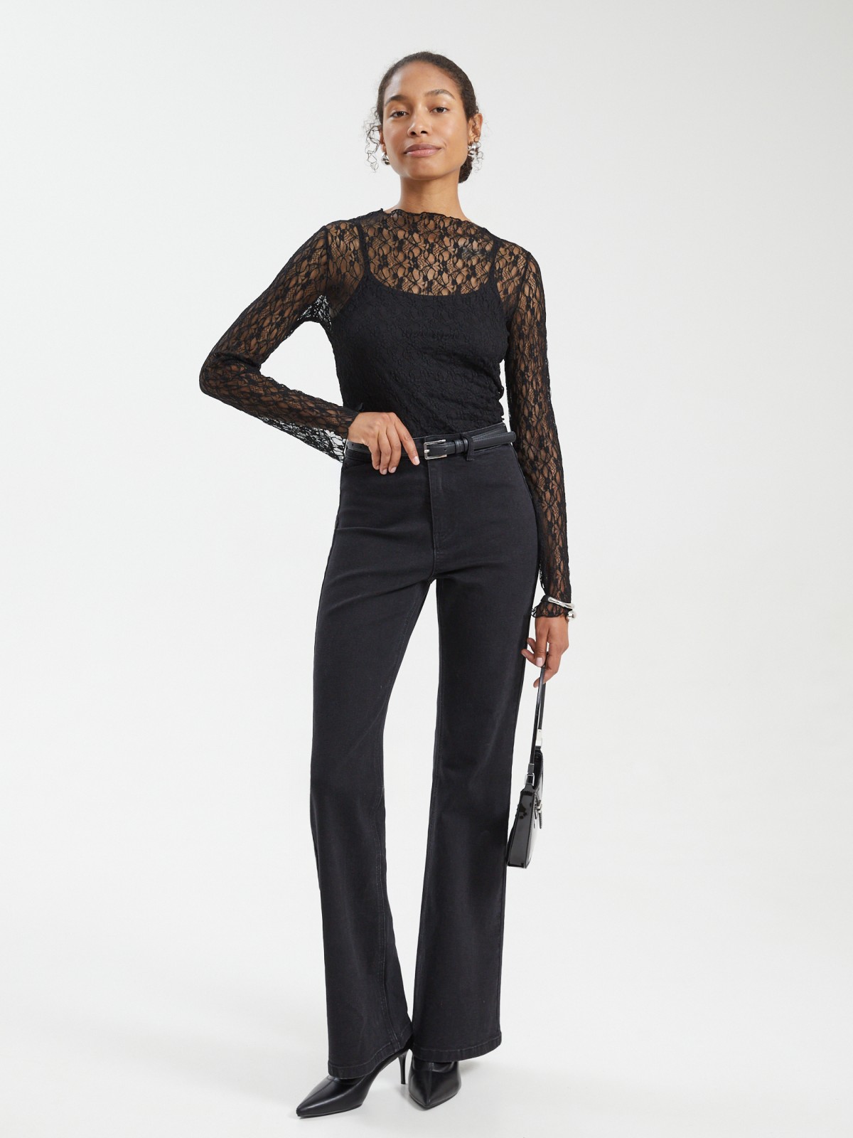 Кружевной лонгслив