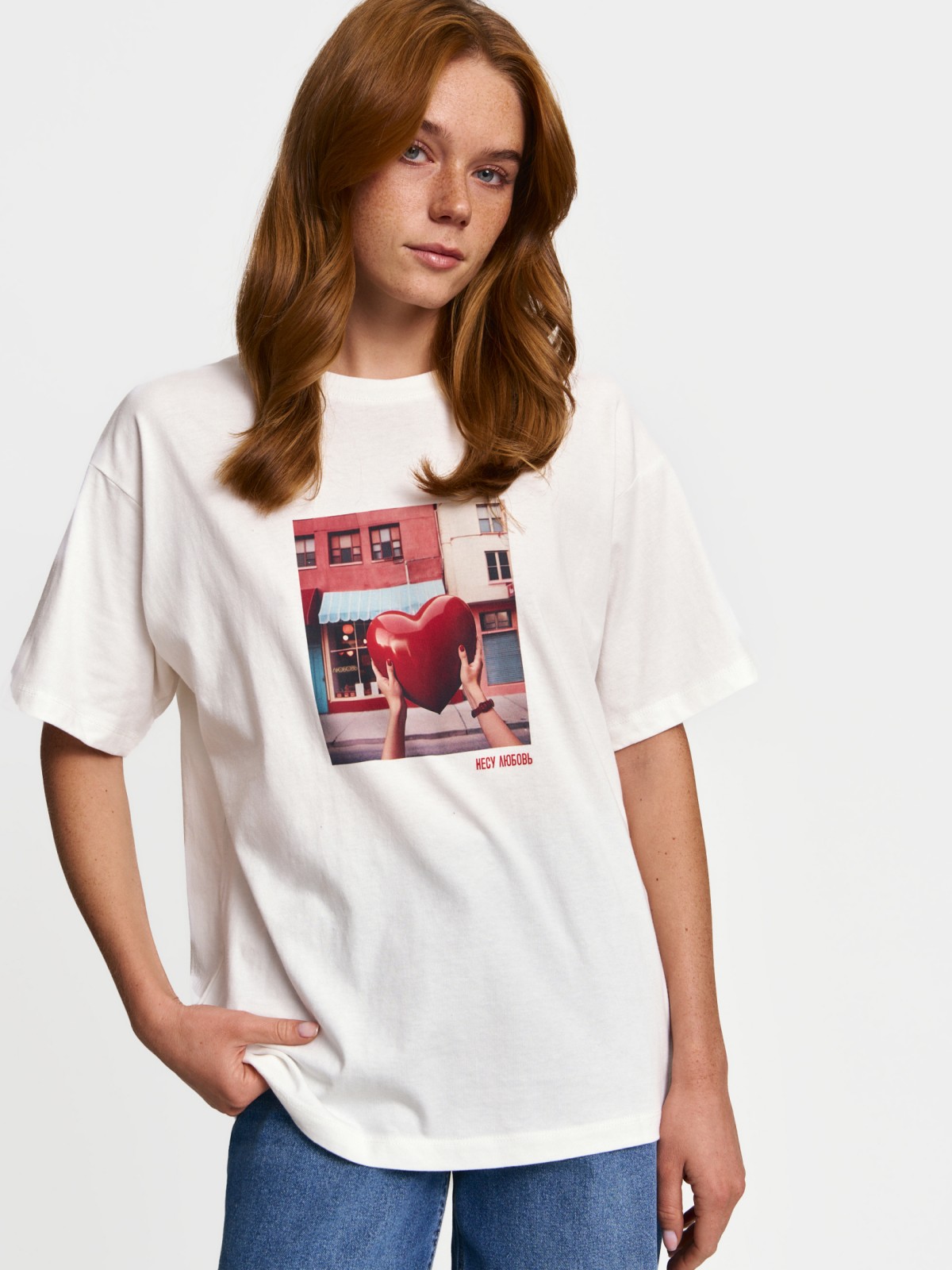 Трикотажная футболка из хлопка с принтом