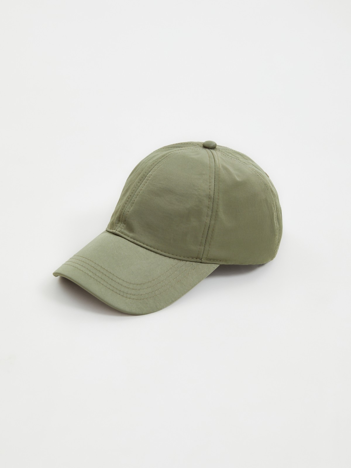 Тканевая бейсболка с полукруглым козырьком