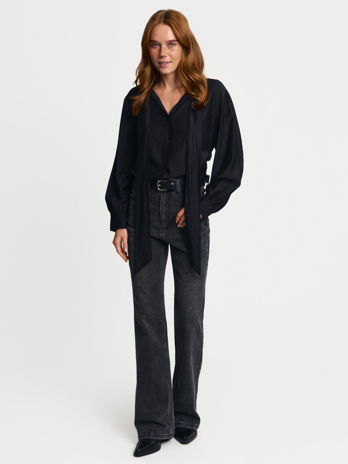 Джинсы силуэта Bootcut с высокой посадкой