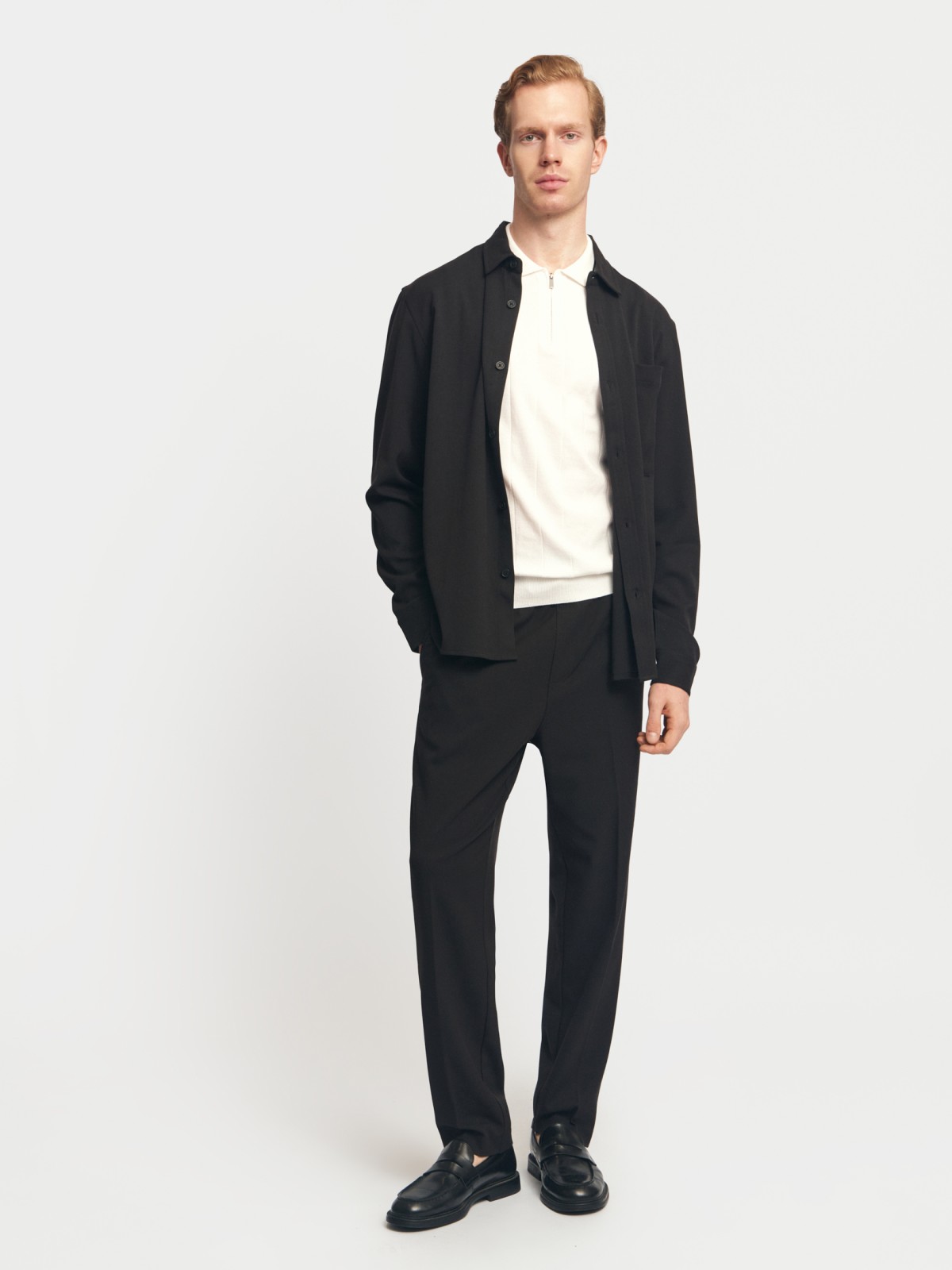 Брюки на резинке со стрелками