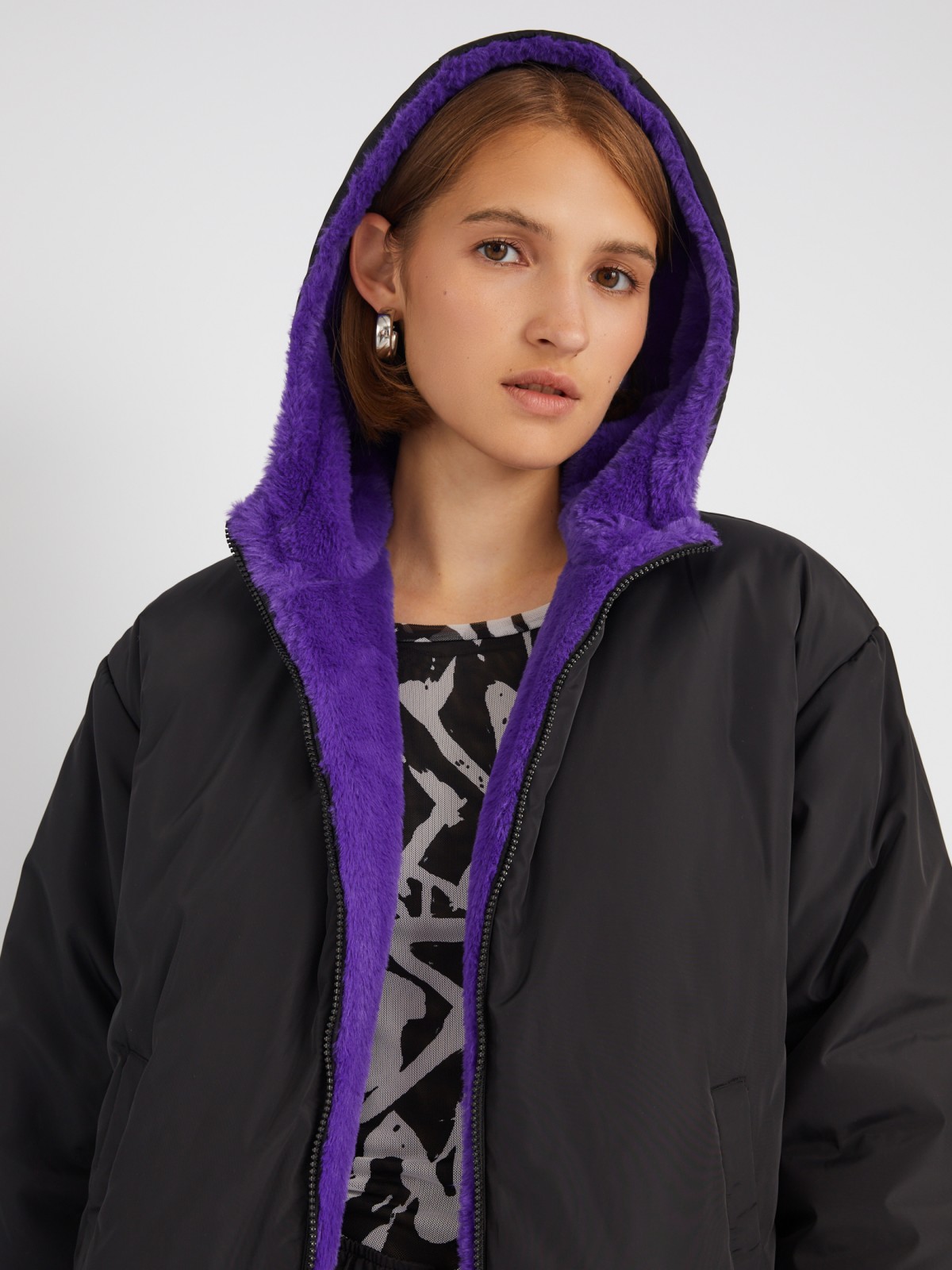 Двусторонняя утеплённая куртка на синтепоне с капюшоном и искусственным мехом zolla 023335112304, цвет черный, размер XS - фото 6