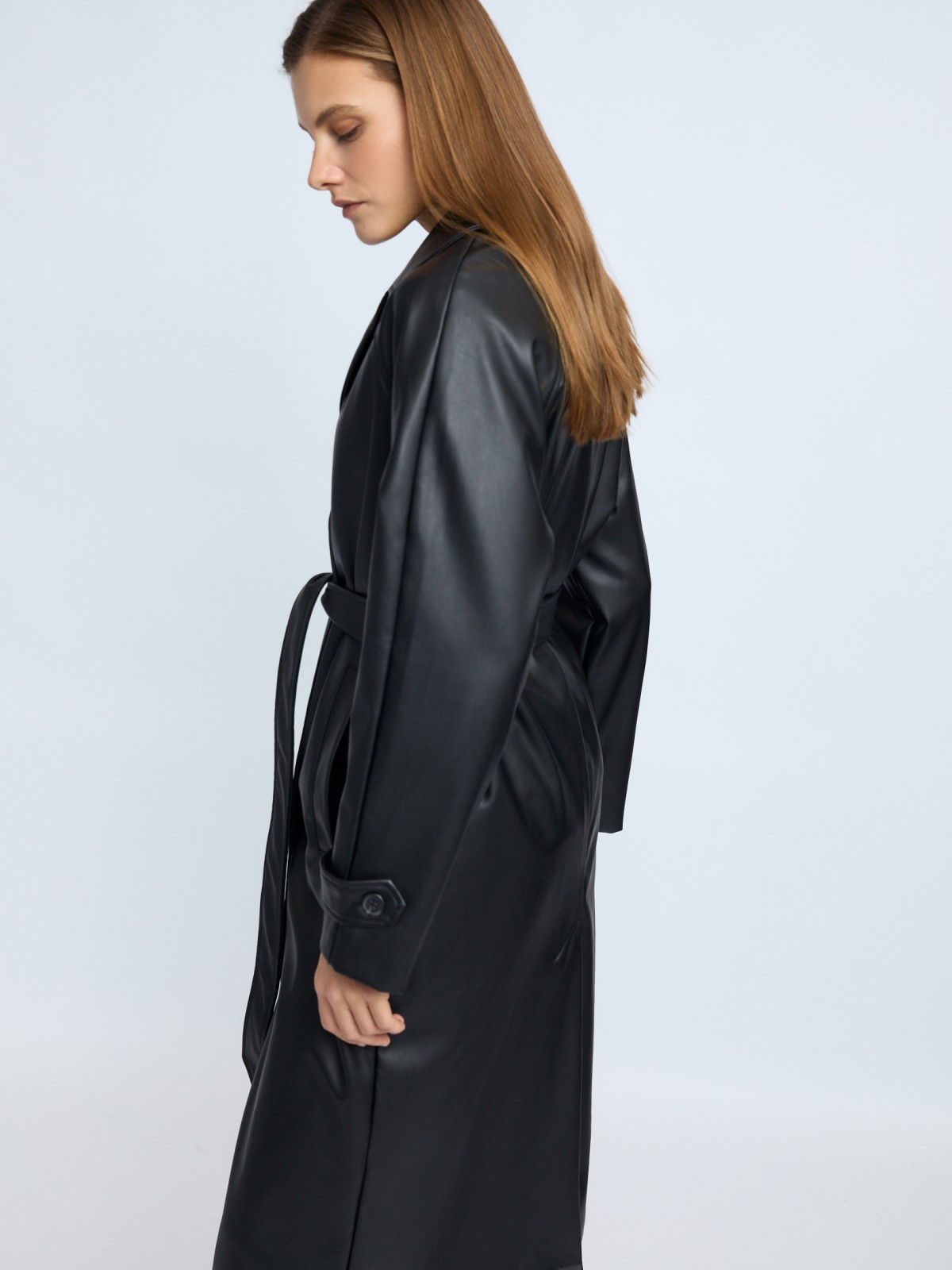 Длинное пальто-тренч из экокожи с поясом