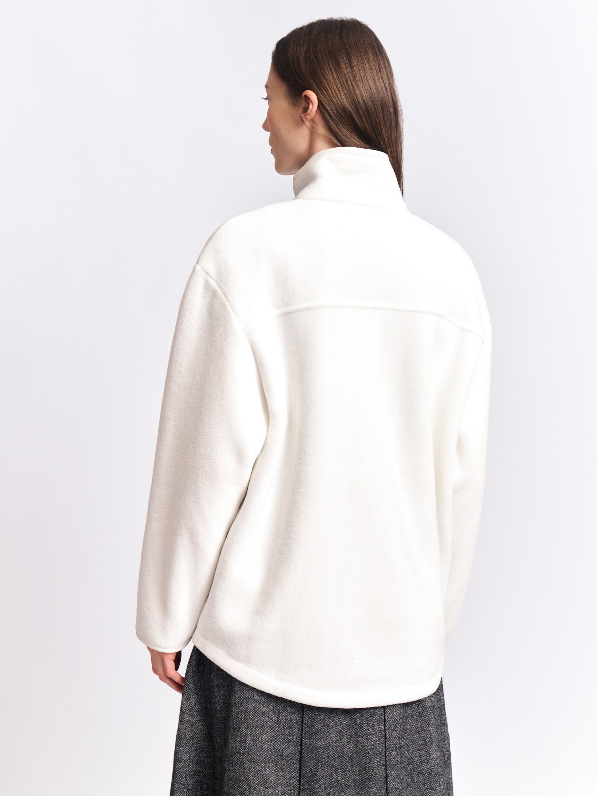 Свитшот из экомеха с воротником-стойкой на молнии