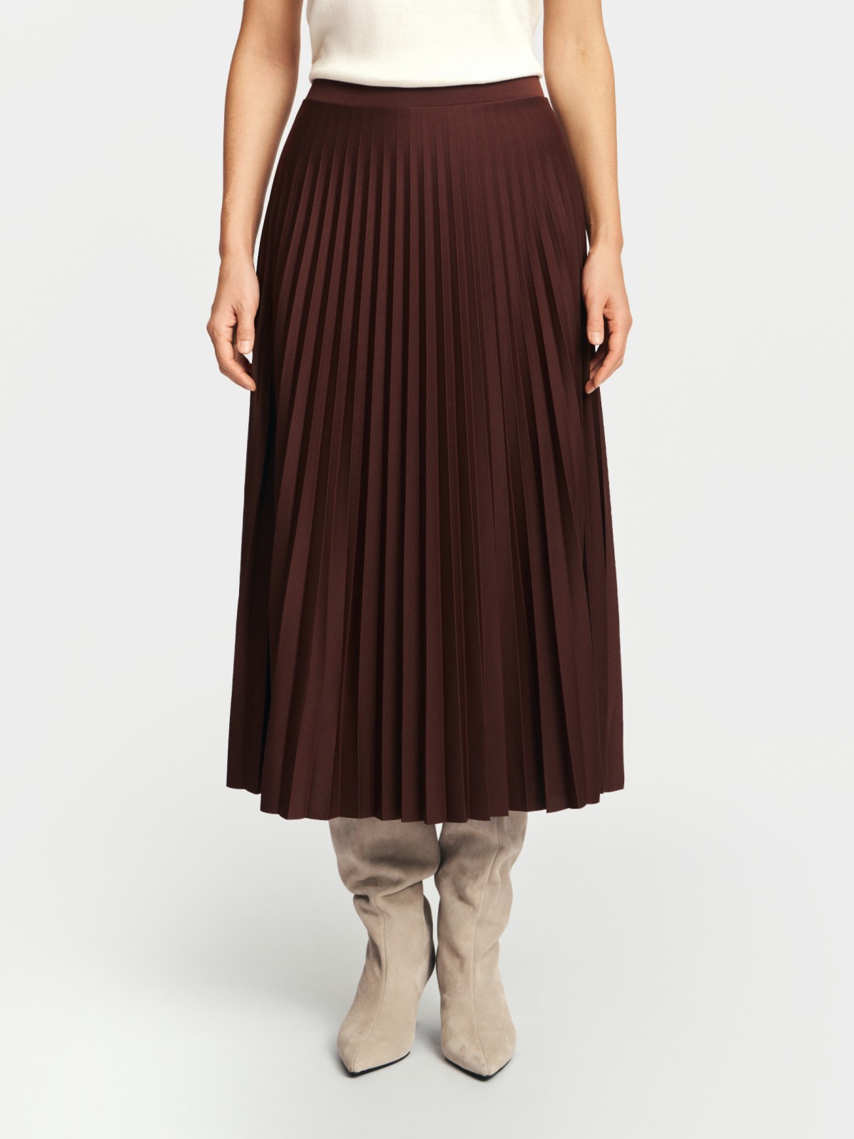 Трикотажная юбка плиссе длины миди на резинке