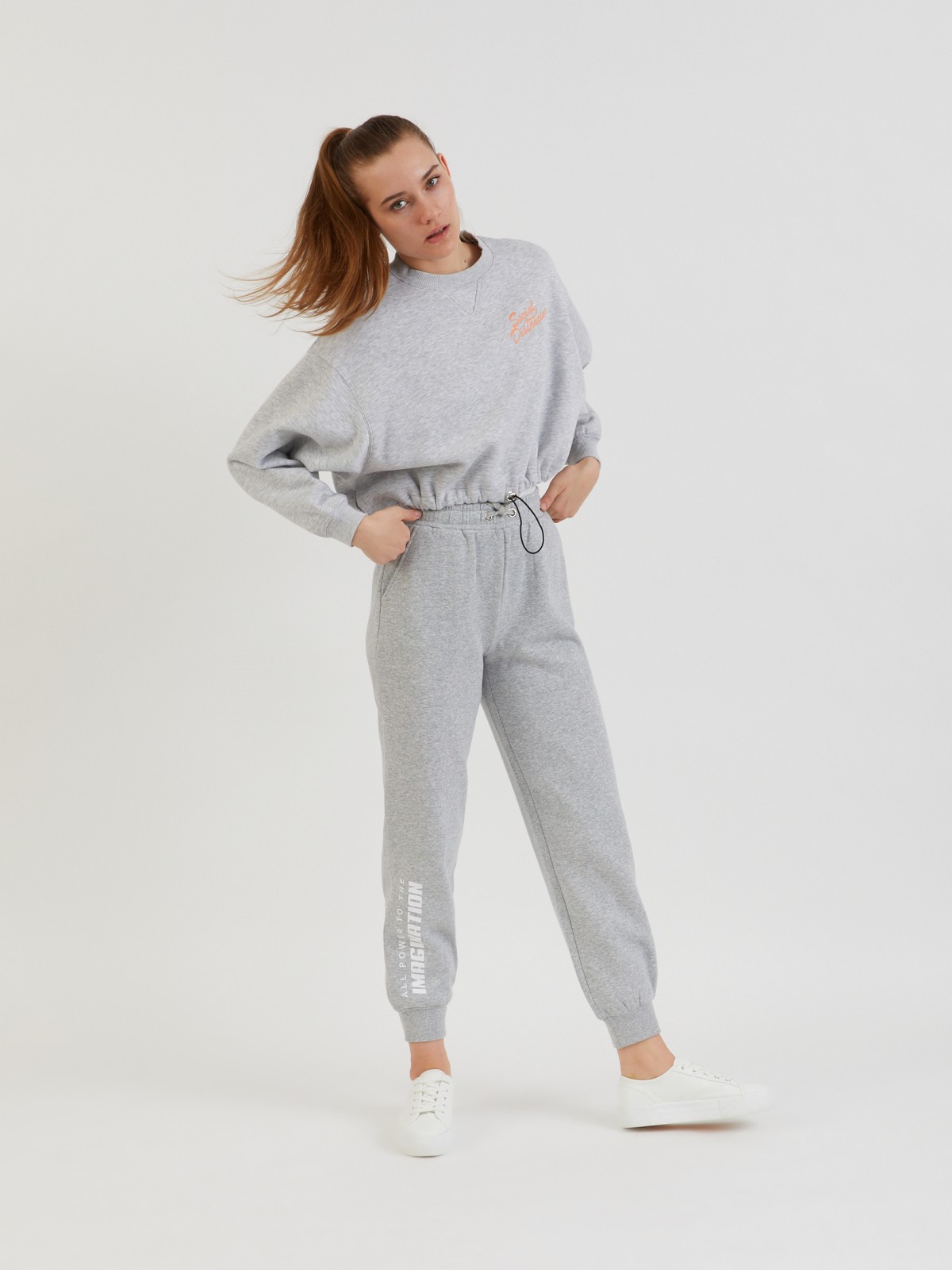 Укороченный свитшот