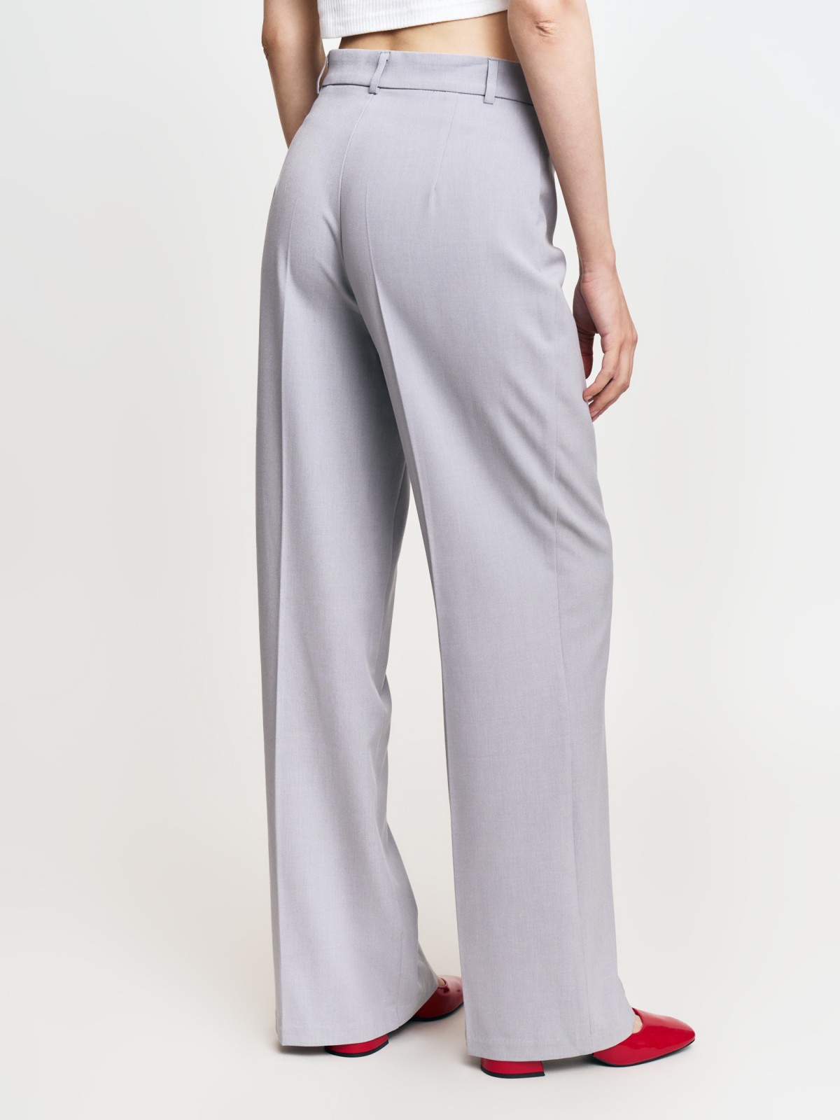 Брюки прямого силуэта со стрелками