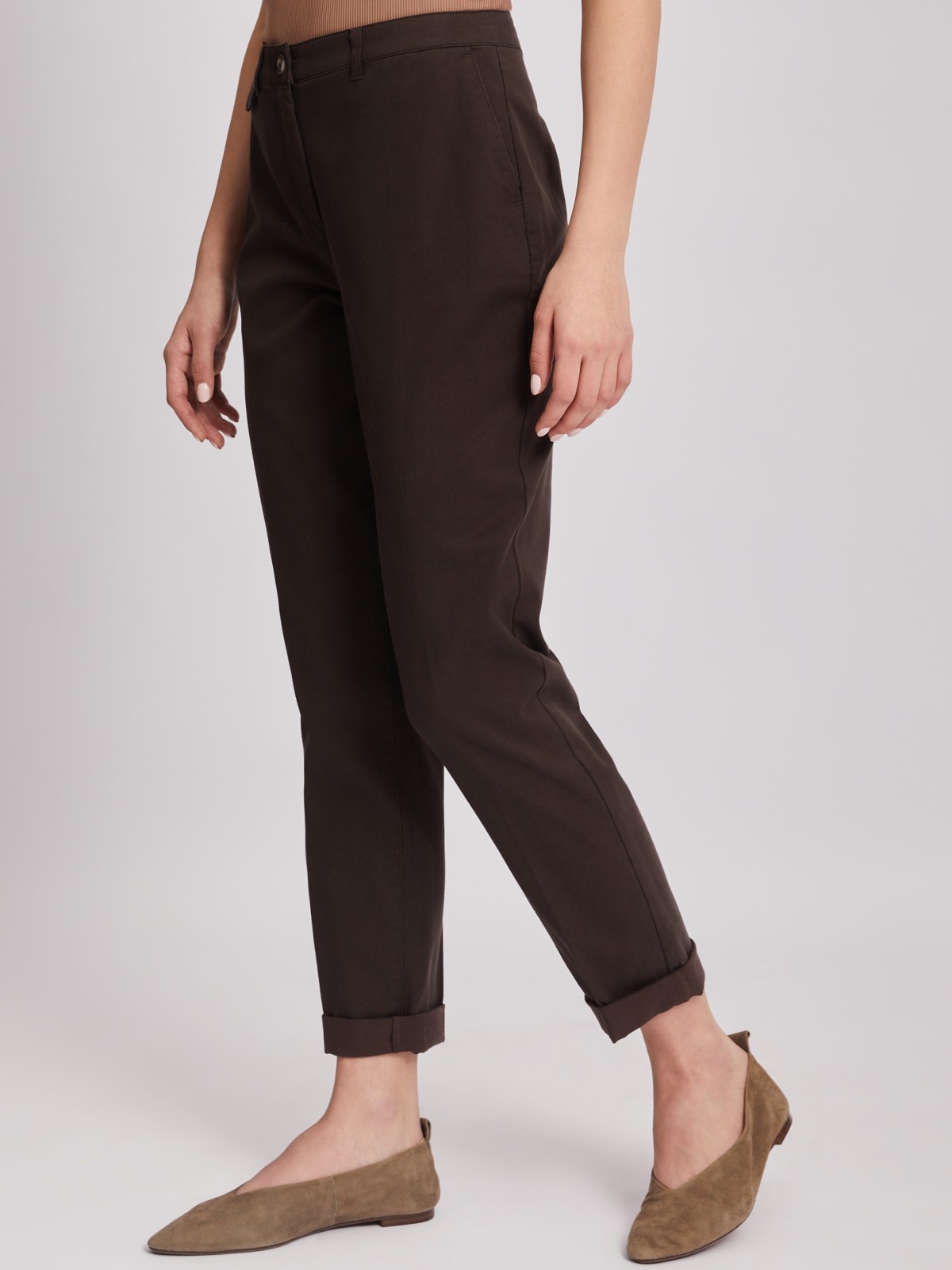 Брюки-чинос со средней посадкой