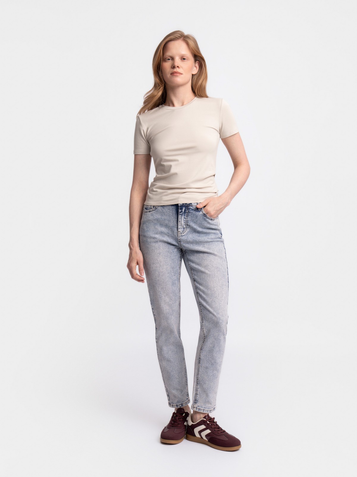 Джинсы силуэта Boyfriend