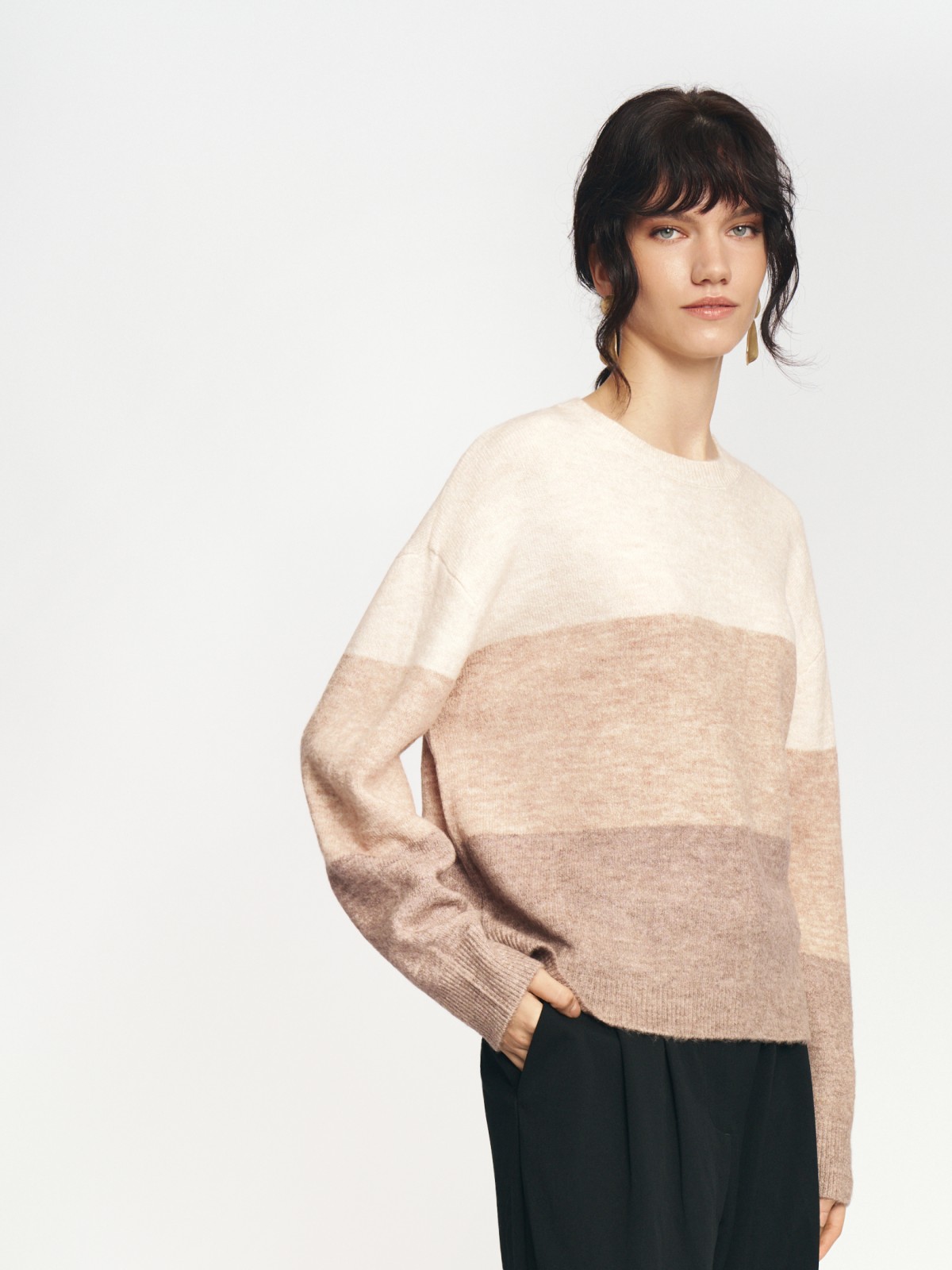 Вязаный джемпер в стиле колор-блок