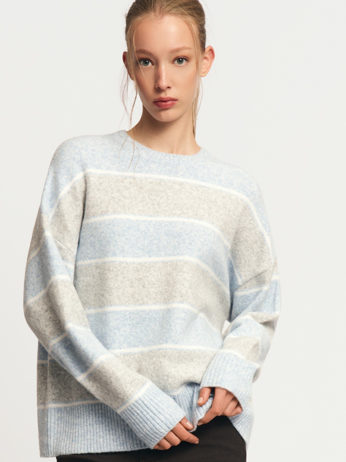 Вязаный джемпер с узором в полоску