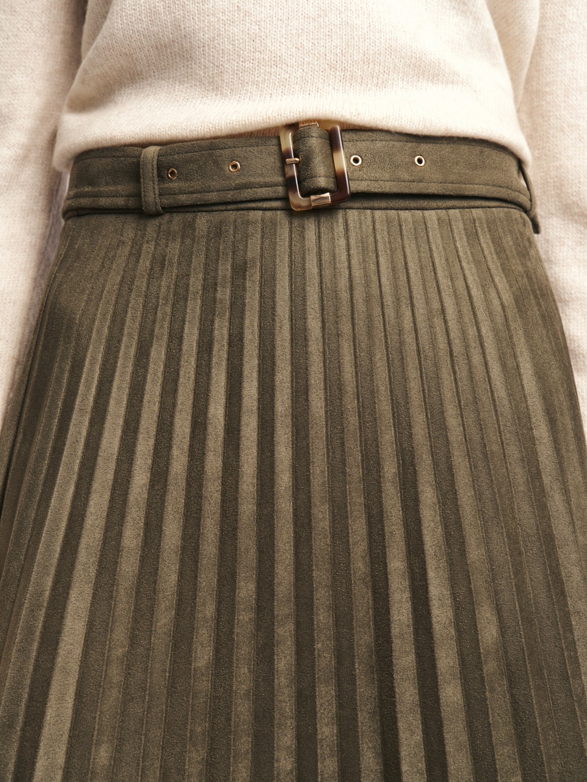 Юбка плиссе из экозамши с ремнём