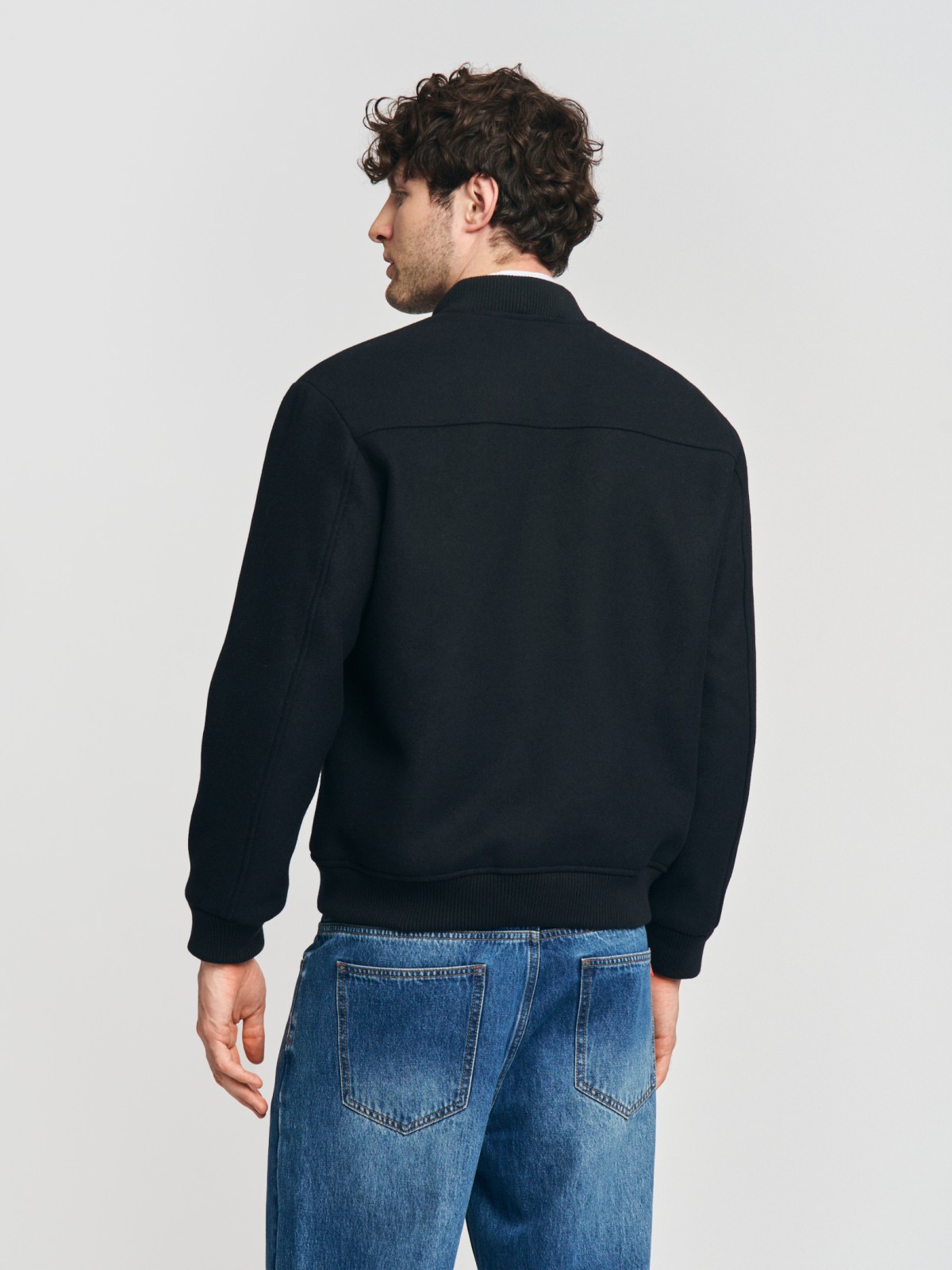 Тёплая куртка-бомбер с шерстью