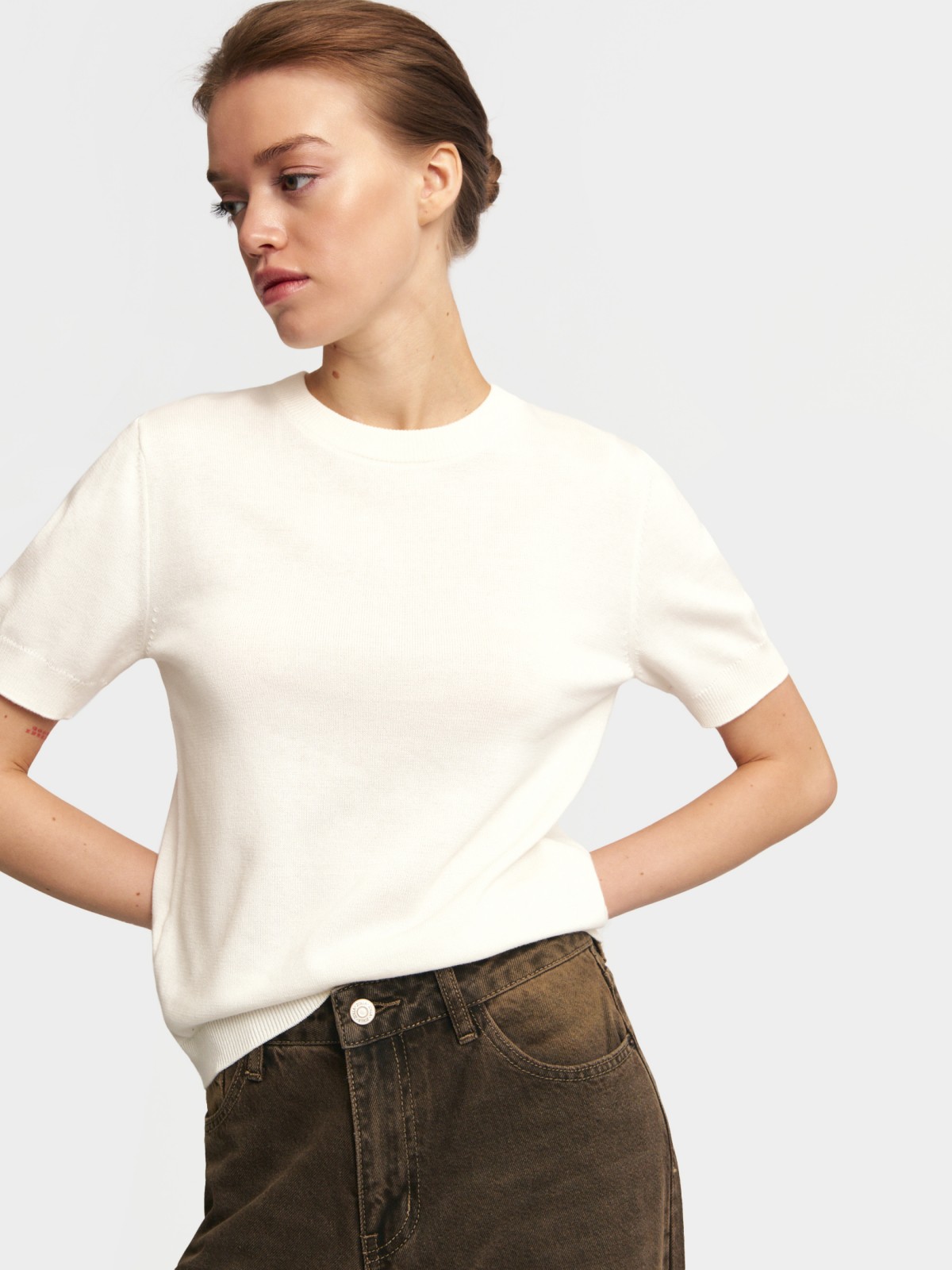 Трикотажный джемпер с коротким рукавом