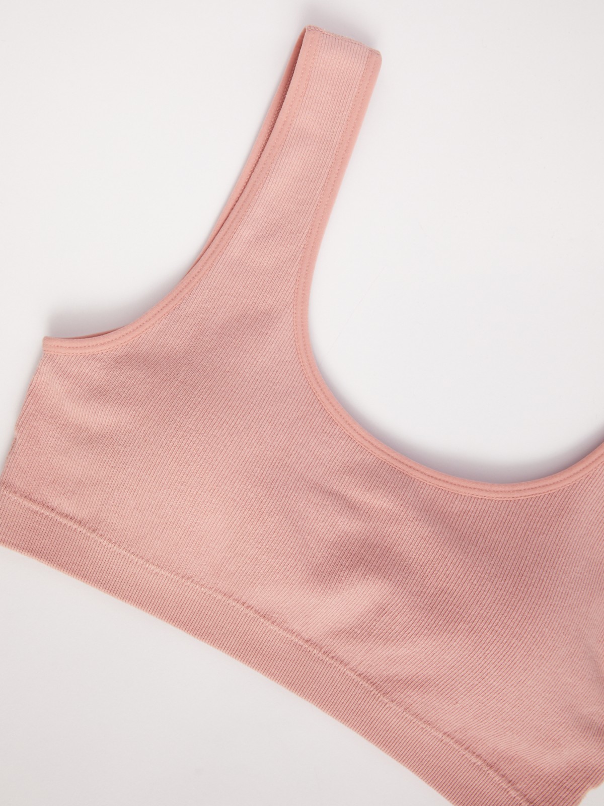 Бельевой кроп-топ на широких бретелях