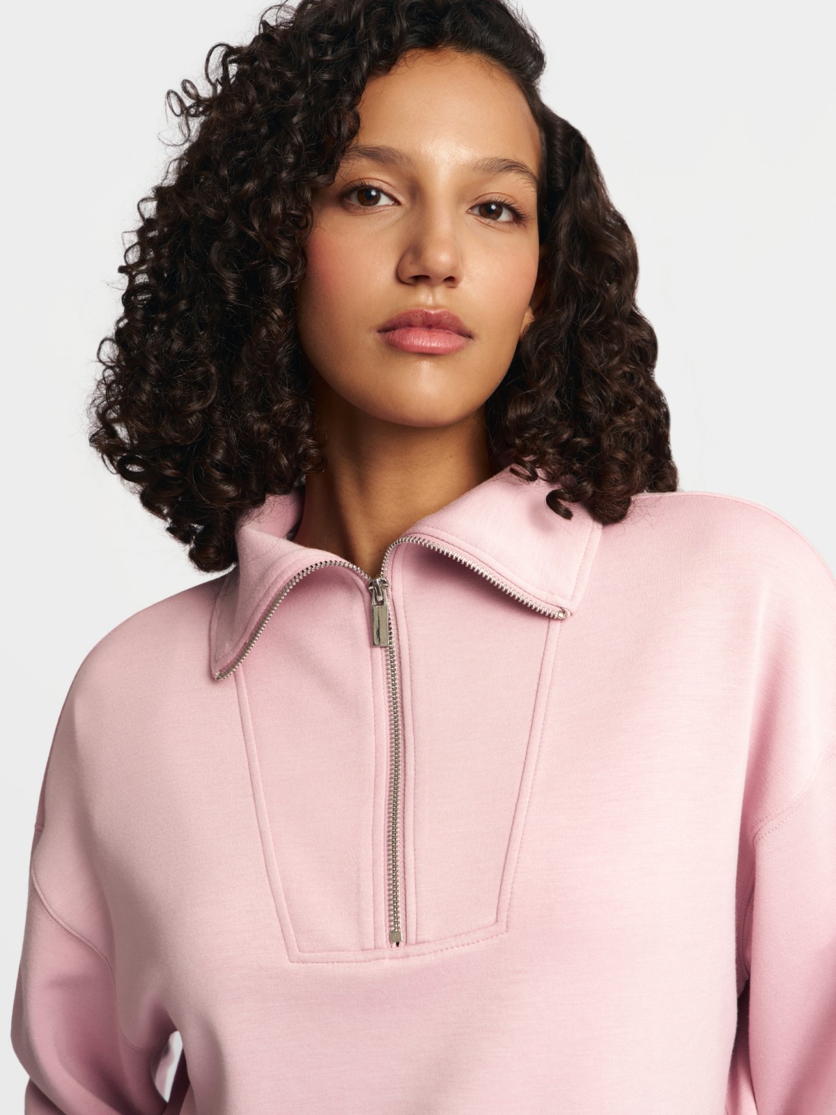 Свитшот с воротником-стойкой на молнии