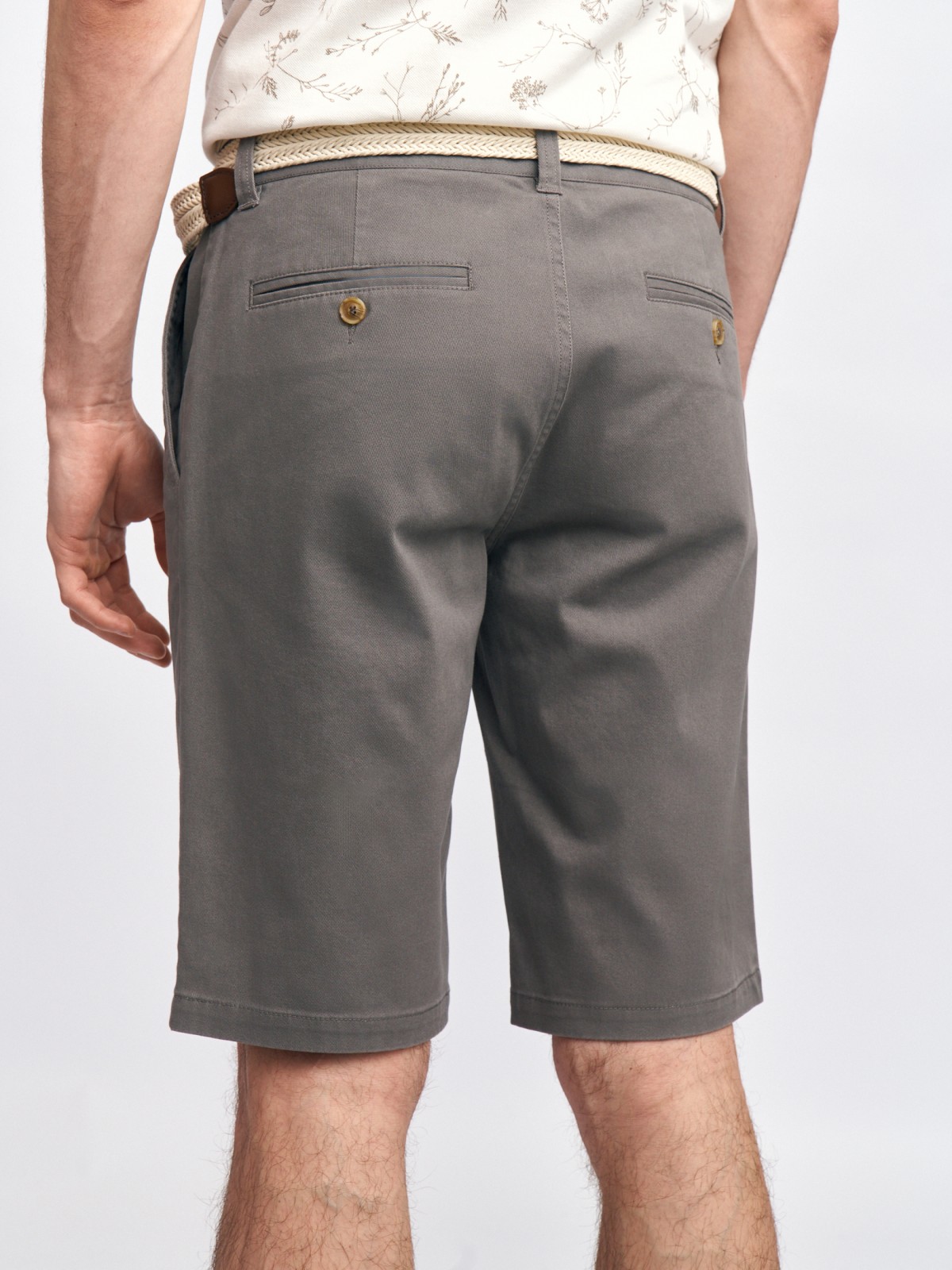 Удлинённые шорты из хлопка с ремнём