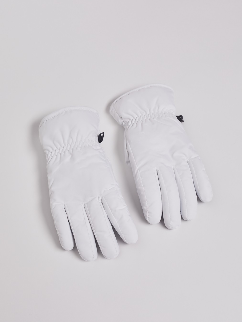 Тёплые перчатки в спортивном стиле