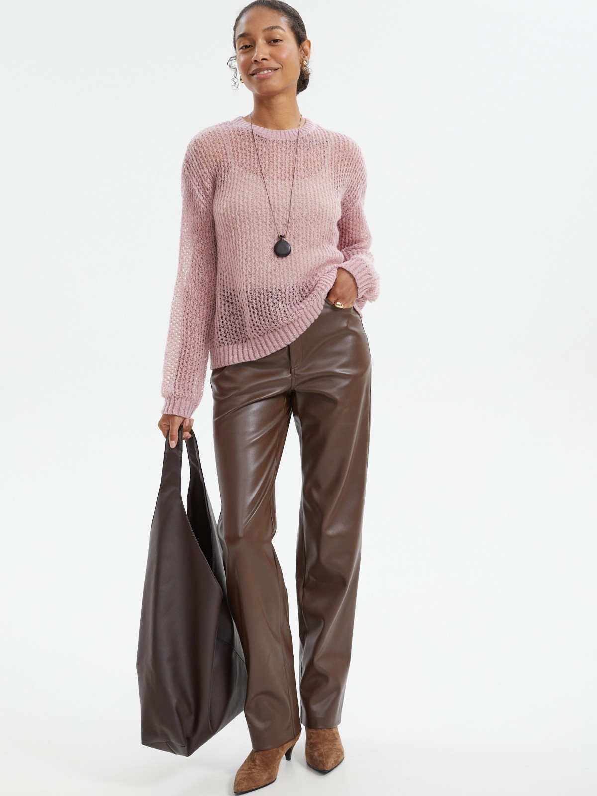 Брюки прямого силуэта из экокожи